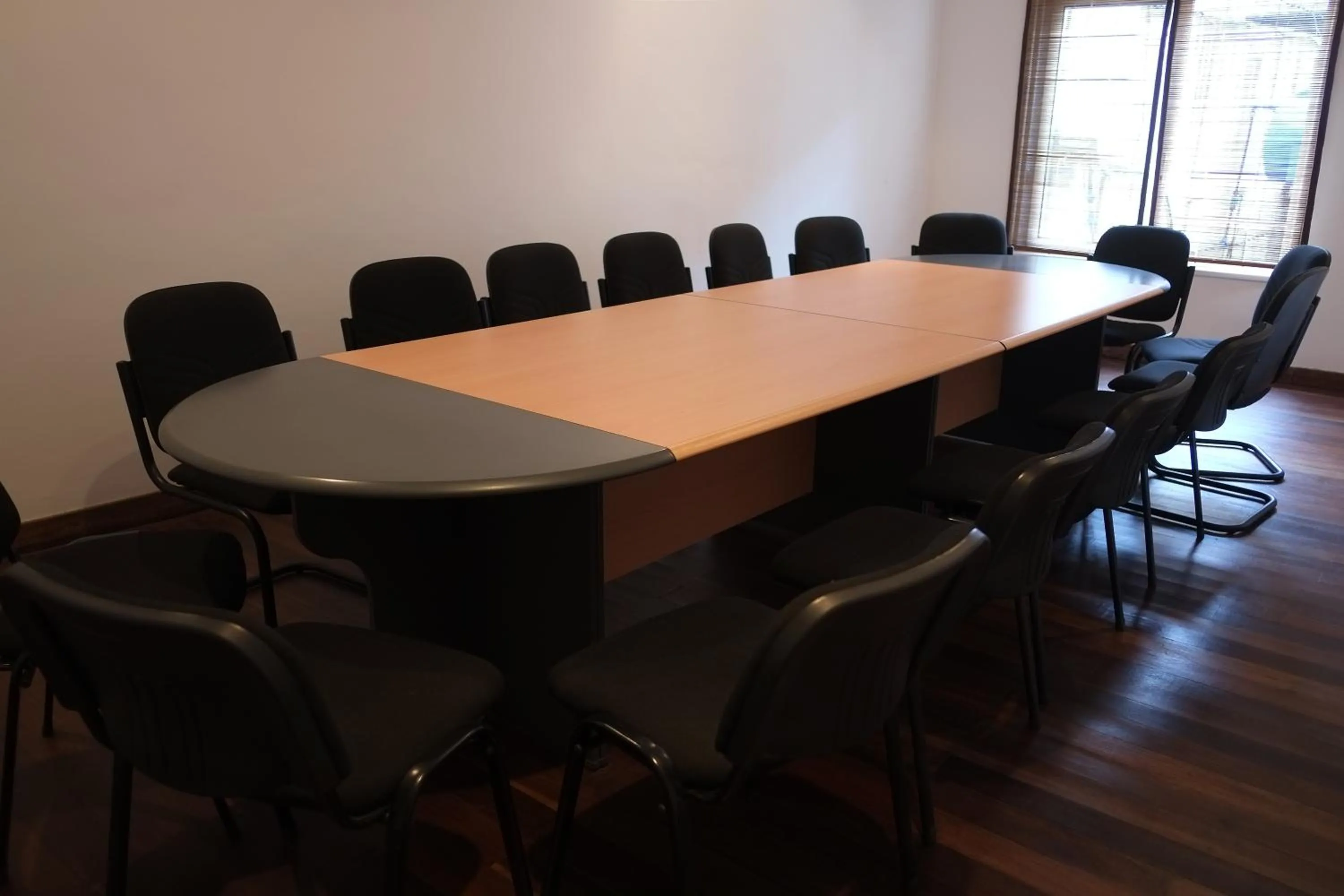 Business facilities in Hotel Joffre