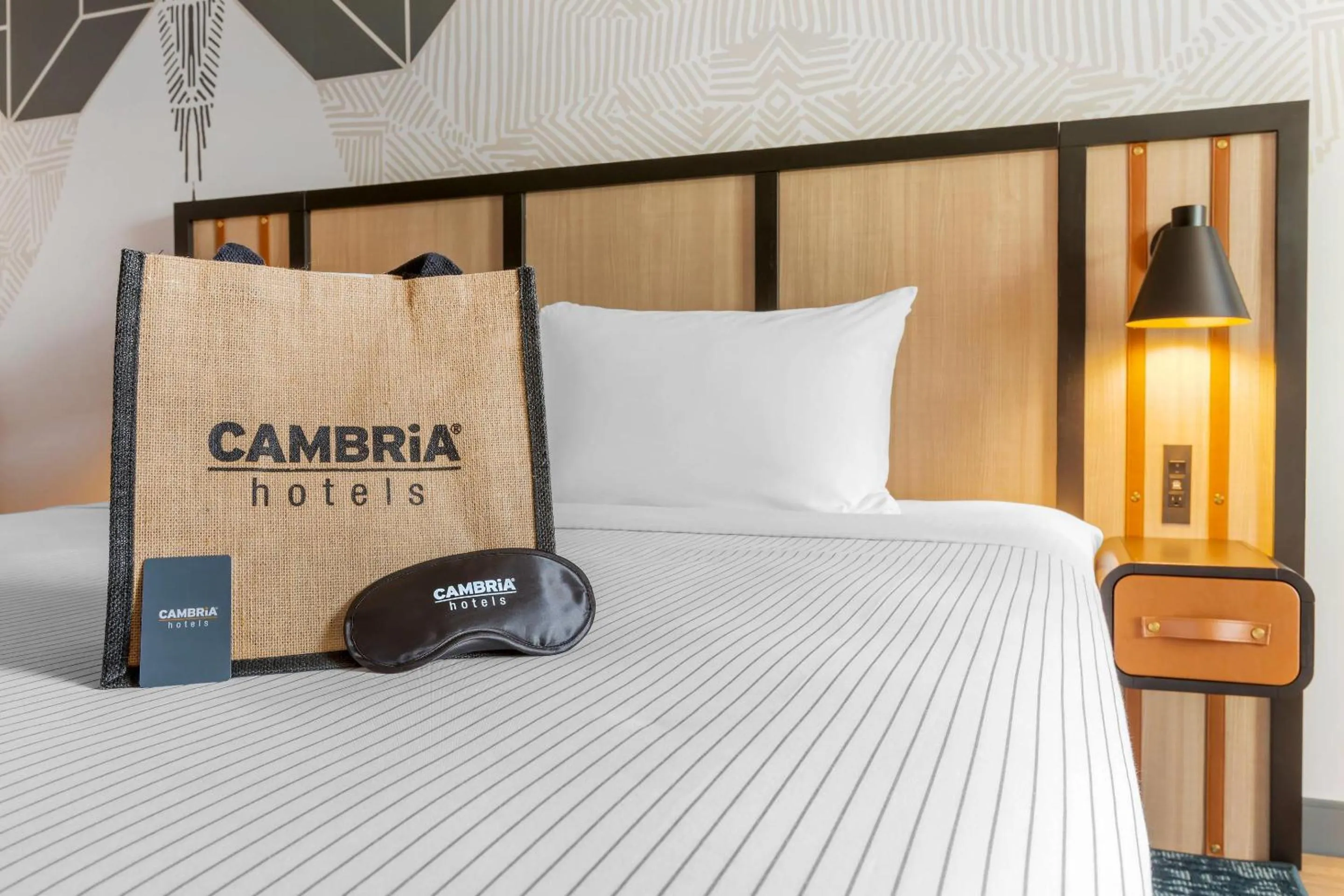 Bedroom, Bed in Cambria Hotel Spokane Airport