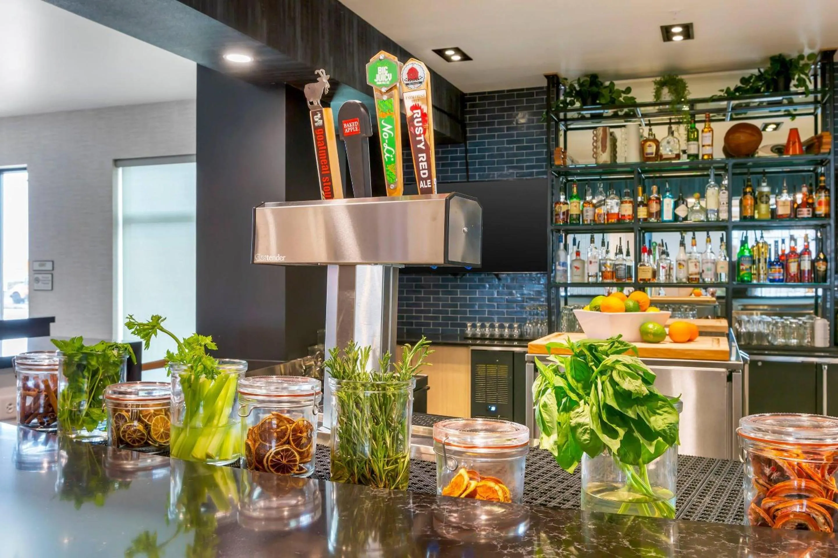 Lounge or bar in Cambria Hotel Spokane Airport