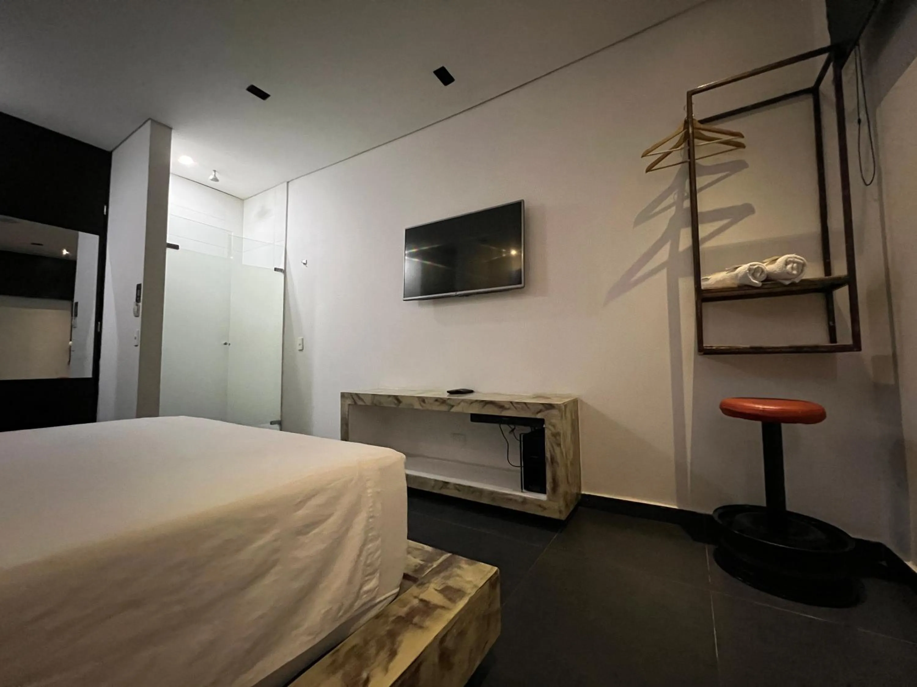 TV and multimedia, Bed in Hotel Galeria Medellin