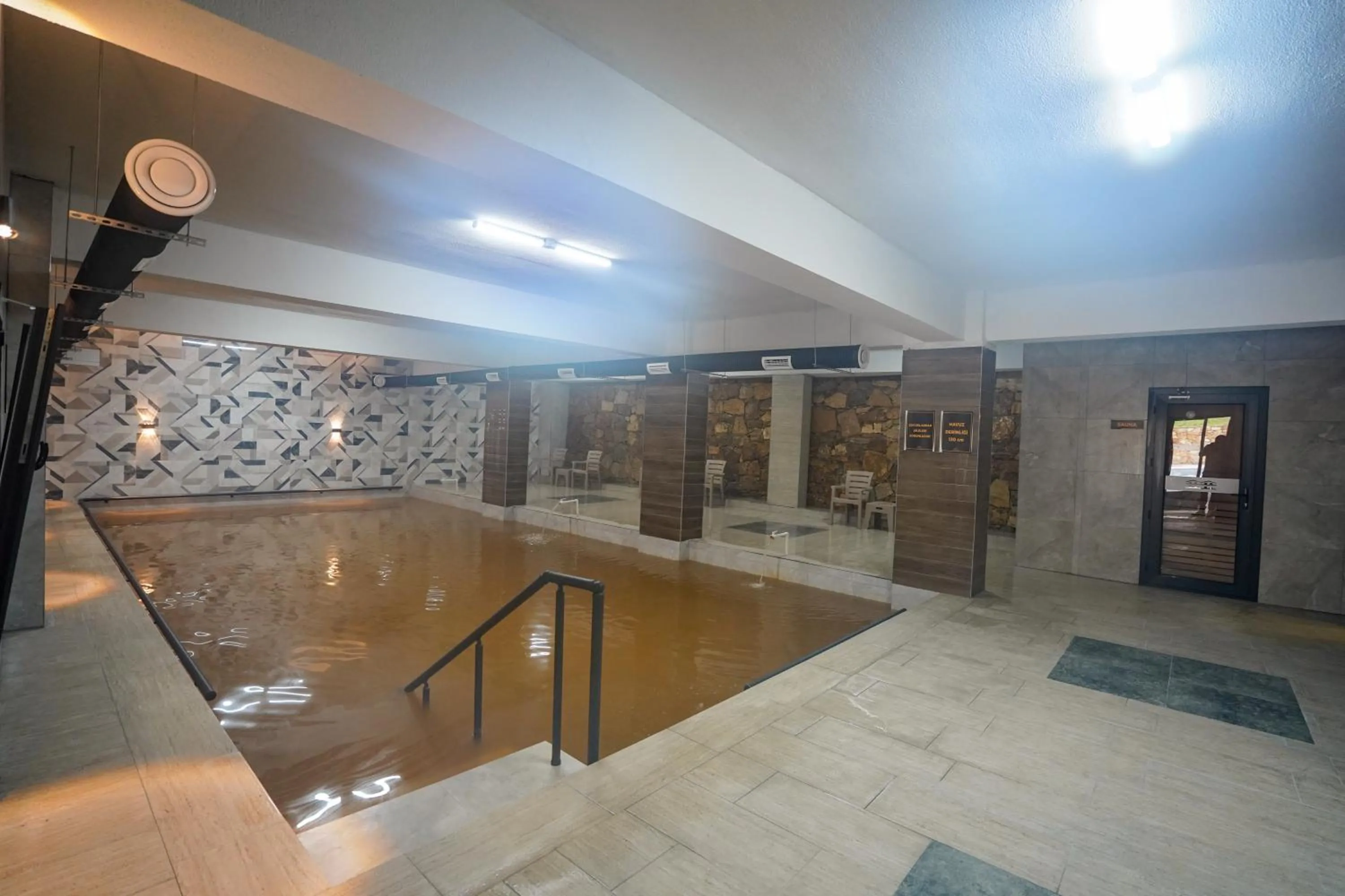 Hot Spring Bath in Çelik Thermal & Spa
