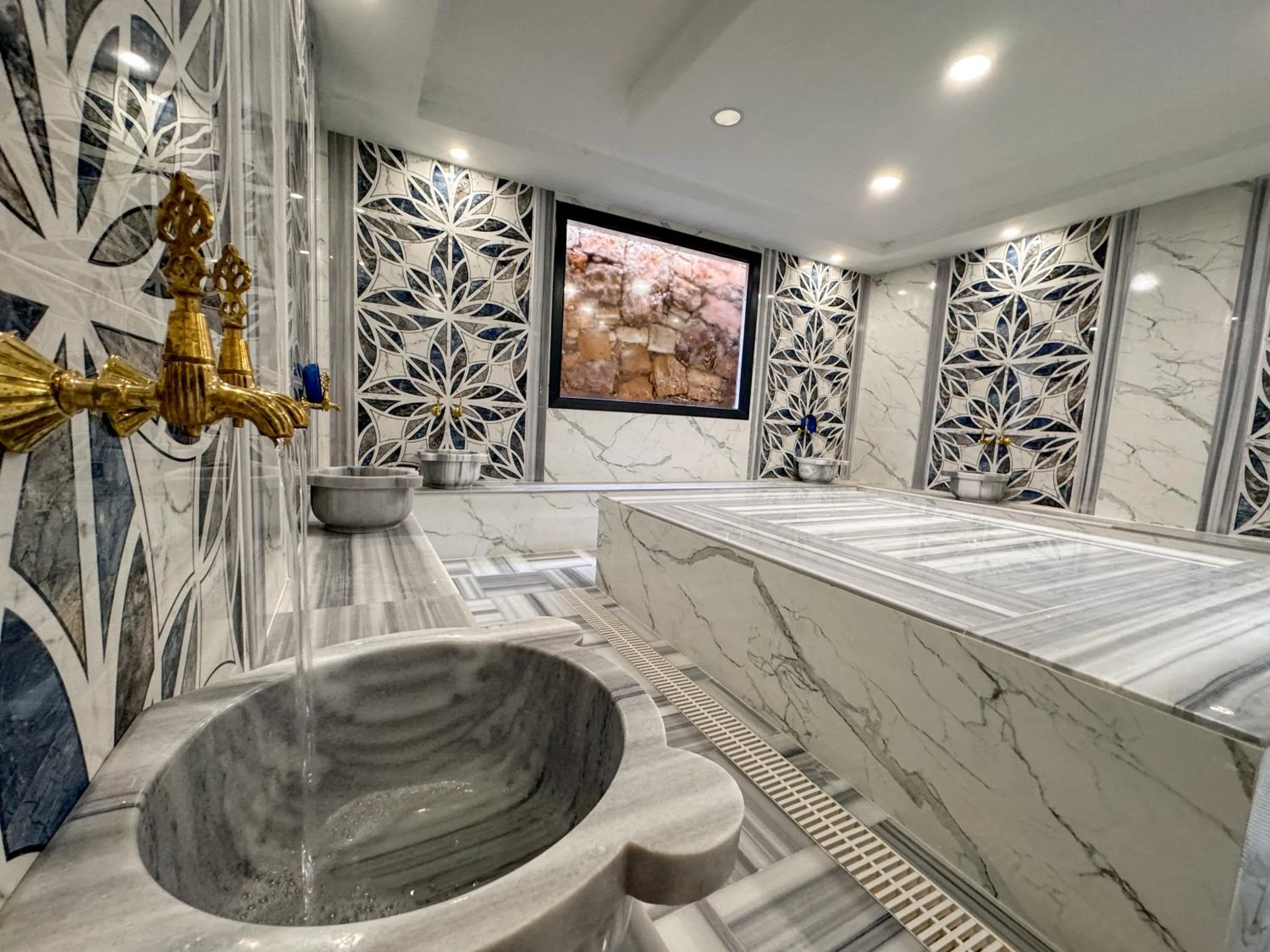 Public Bath in Çelik Thermal & Spa