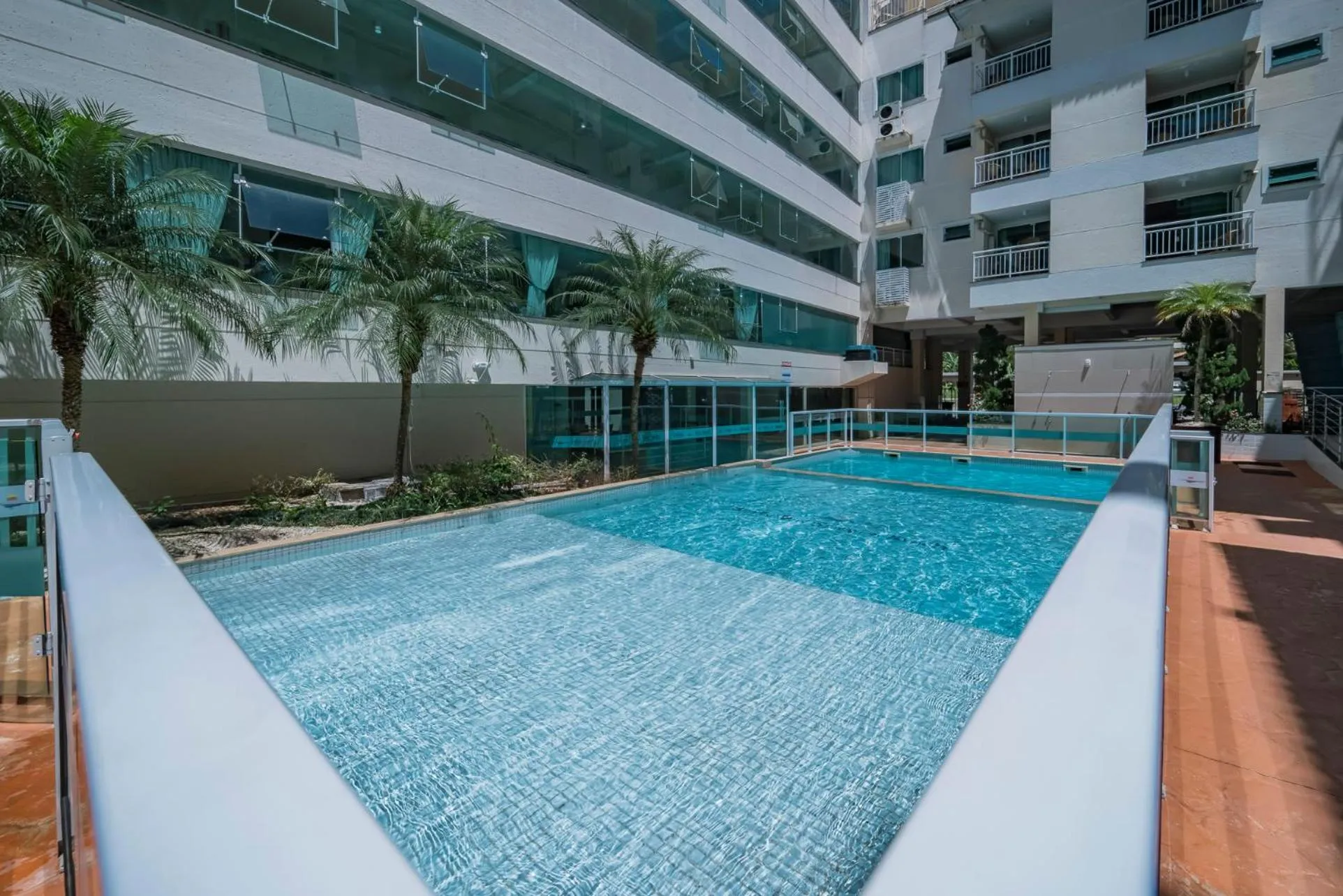 Swimming pool in Bombinhas Summer Beach APT 333