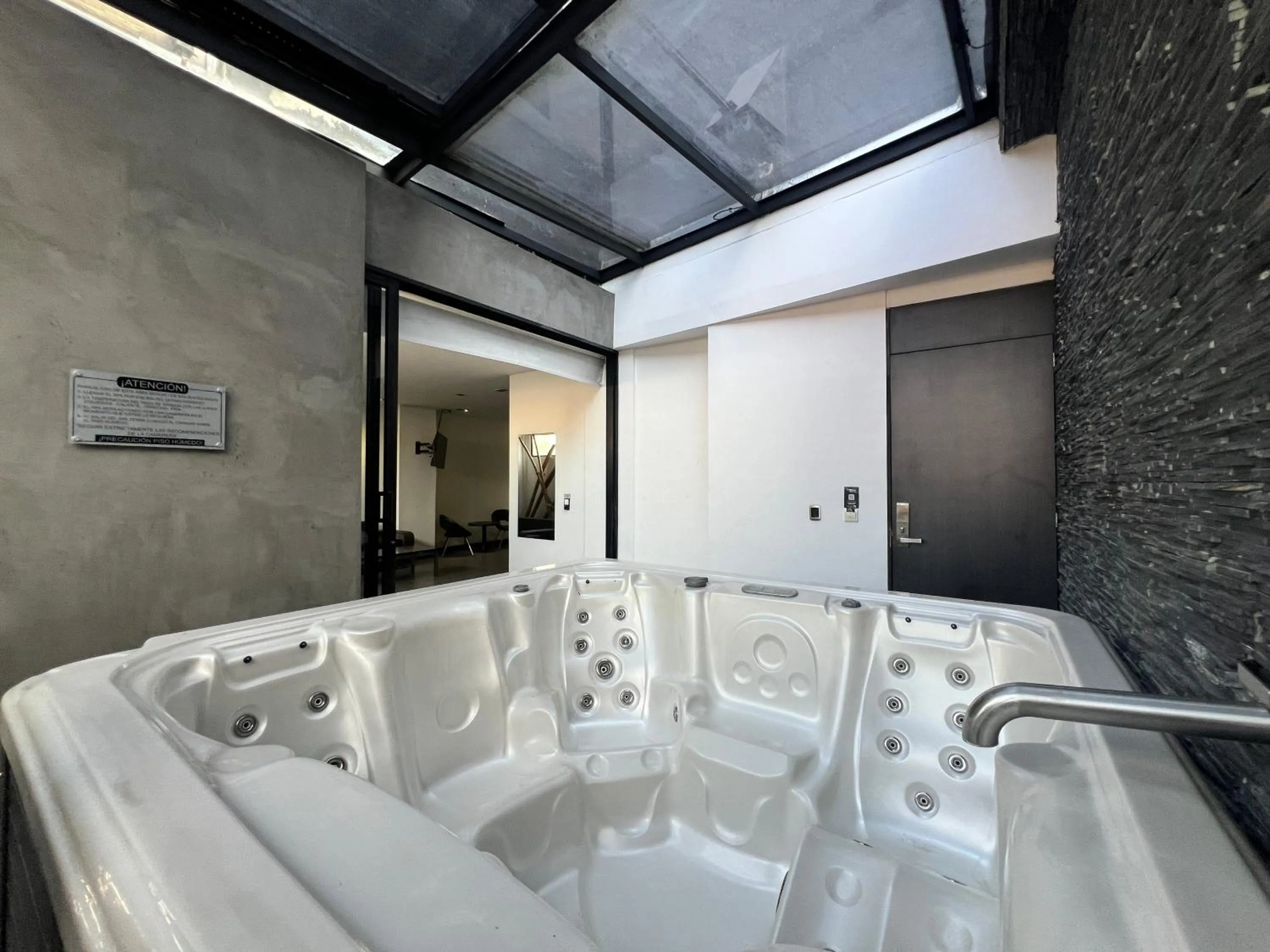 Hot Tub in Hotel 47 Medellin Center