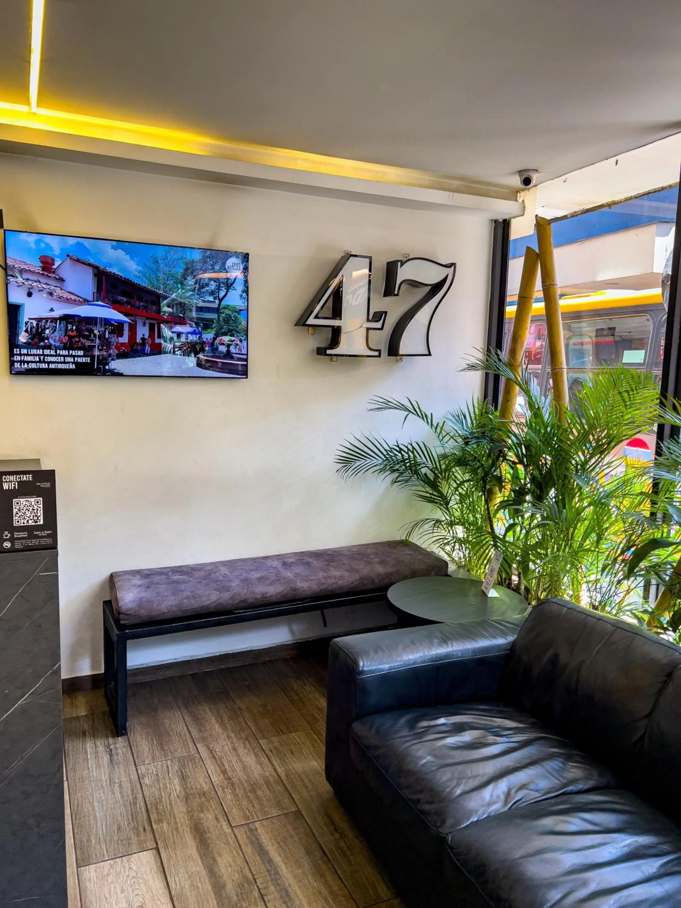 Living room in Hotel 47 Medellin Center