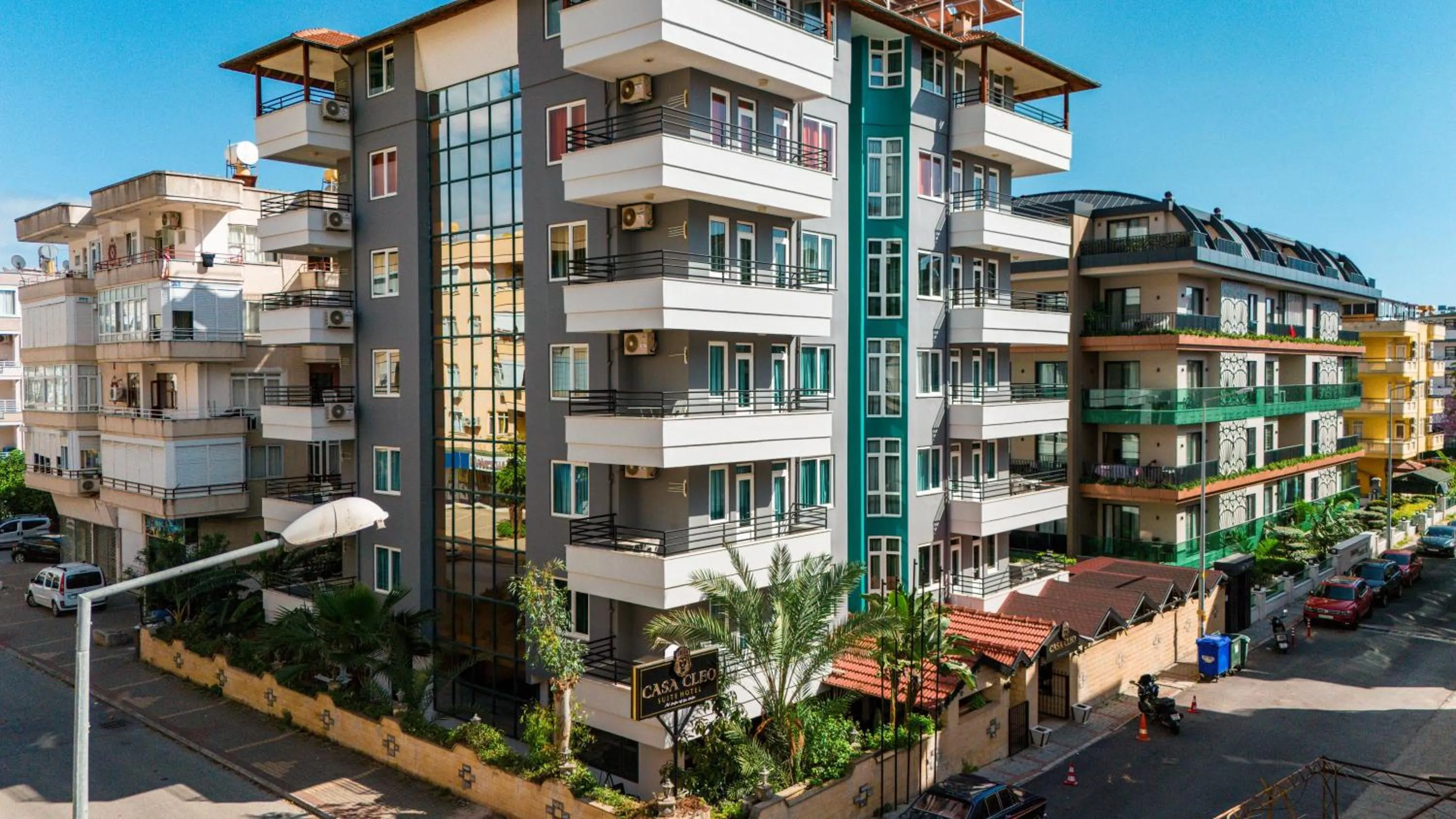 Property building in Casa Cleo Suit Hotel