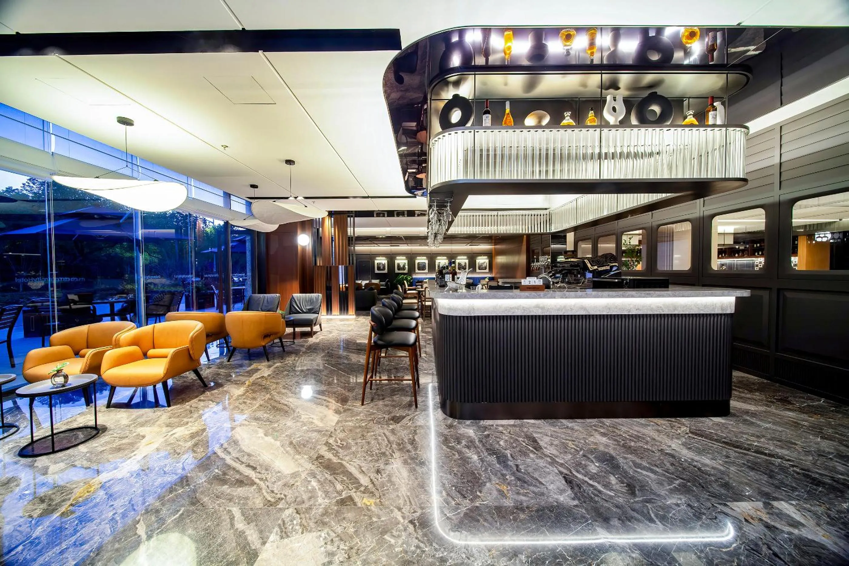 Lounge or bar in Nanjing Fanyue Plaza Intercity Hotel
