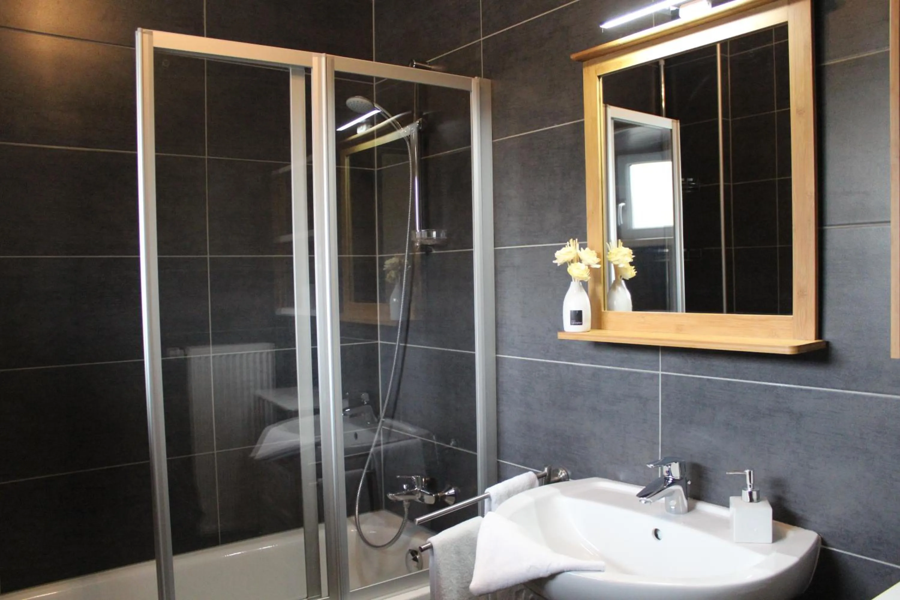 Bathroom in Gästehaus Karl August