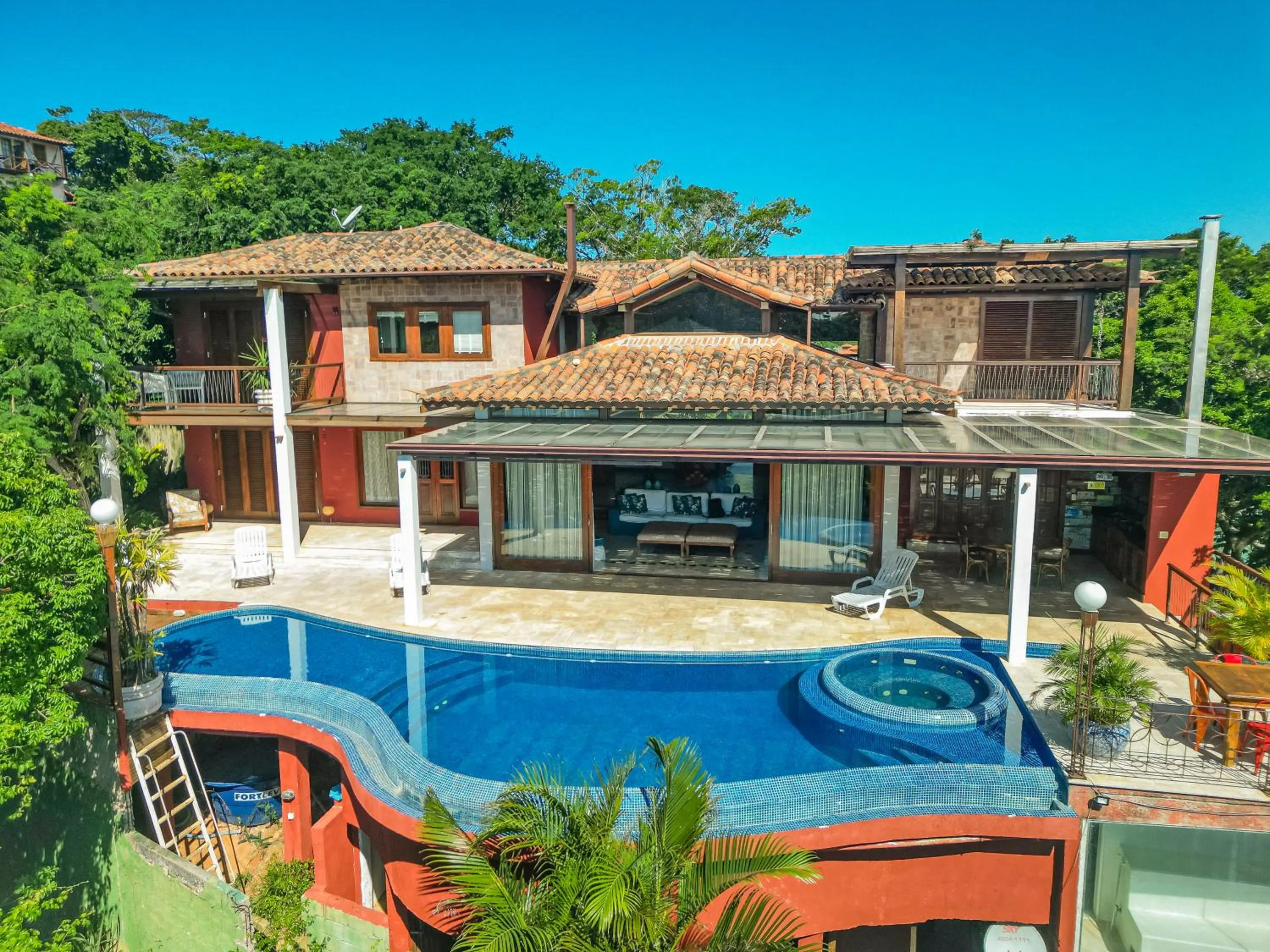 Property building in Cliffside Boutique Hotel