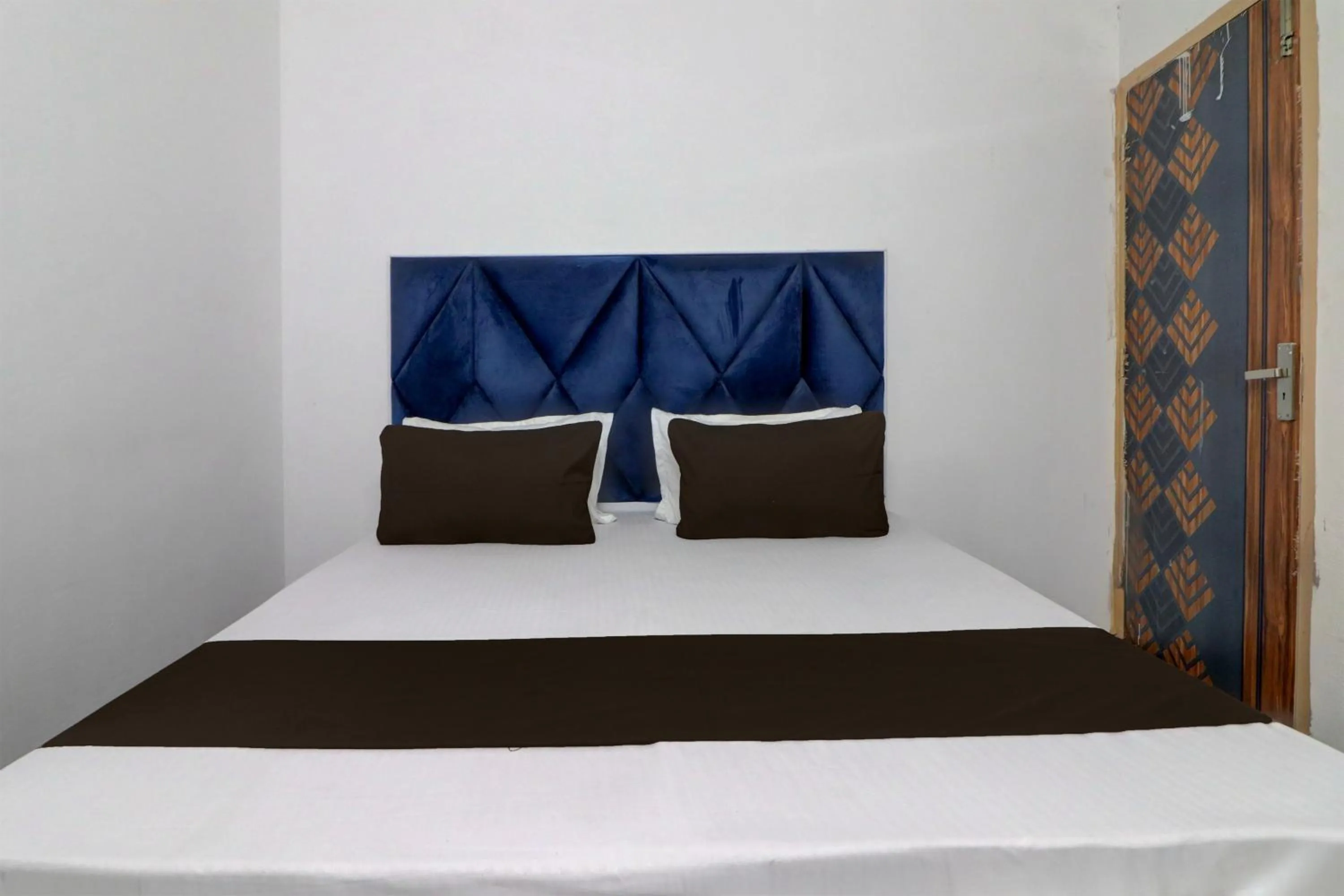 Bedroom, Bed in Super Hotel O Hotel Feel Inn