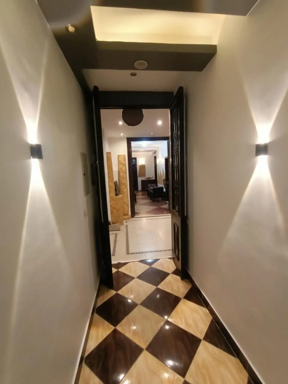 Family Palace Hostel