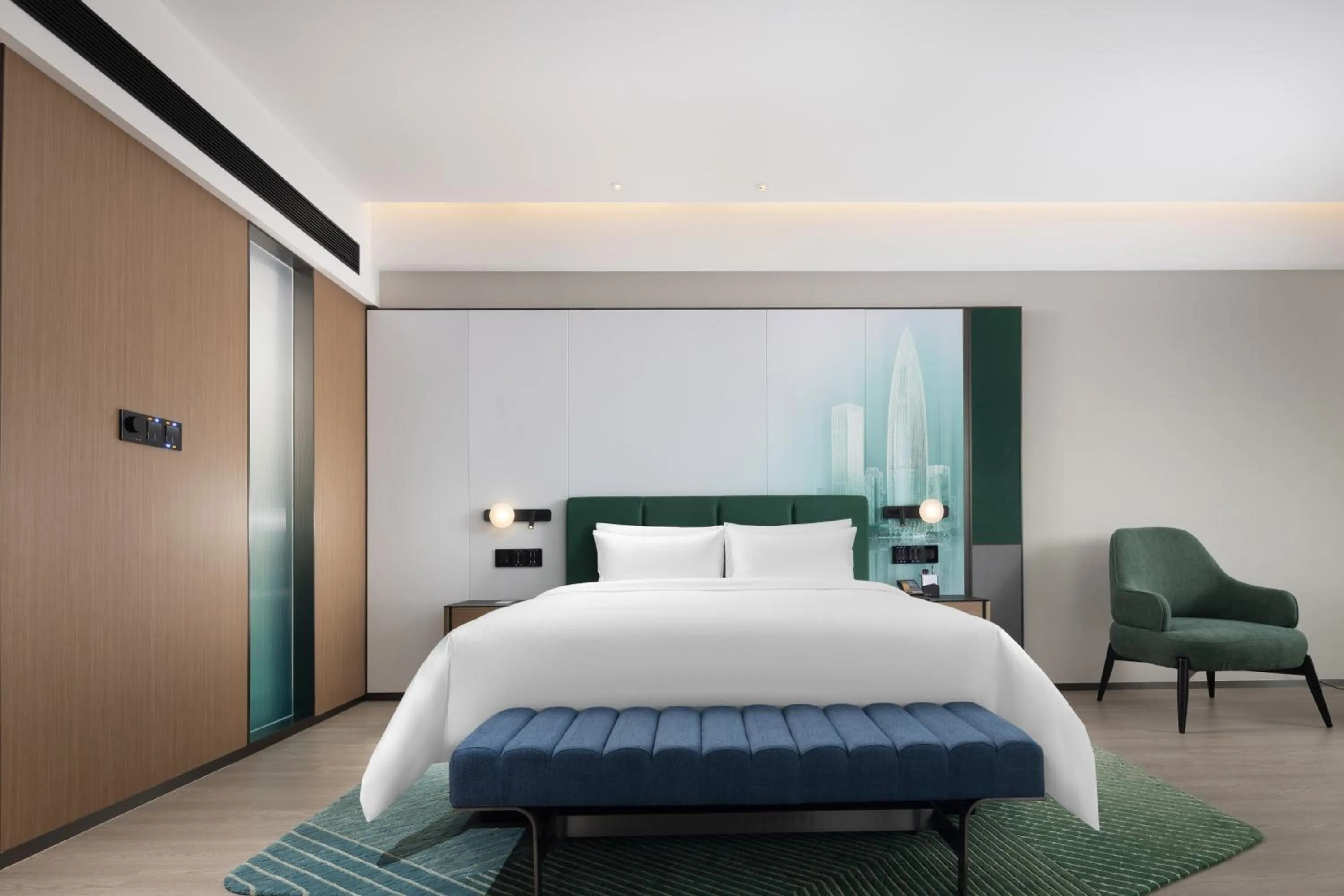 Bed in Hampton by Hilton Shenzhen Futian Huaqiangbei