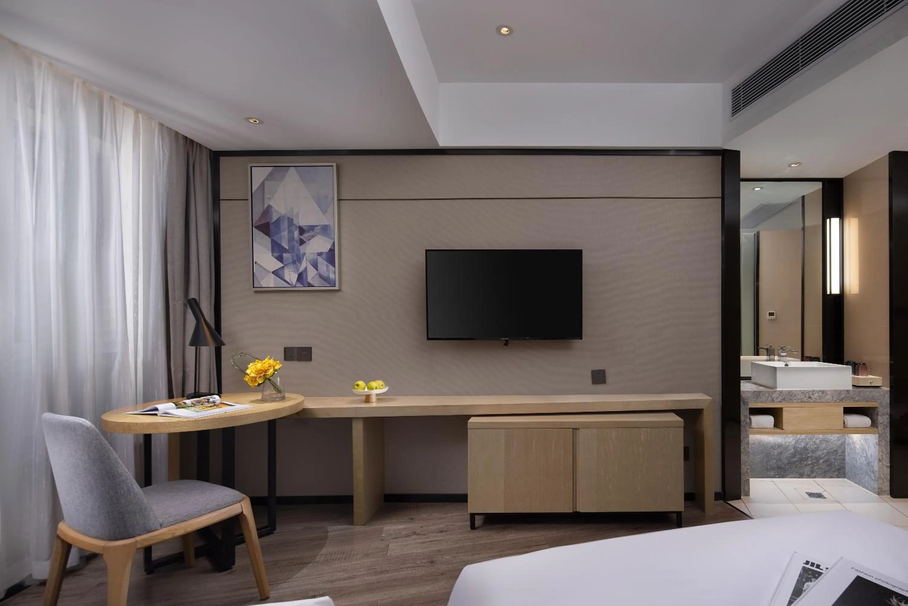 TV and multimedia, Bed in Echarm International Hotel Guangzhou Beijing Road Pedestrian Street Tianzi Wharf