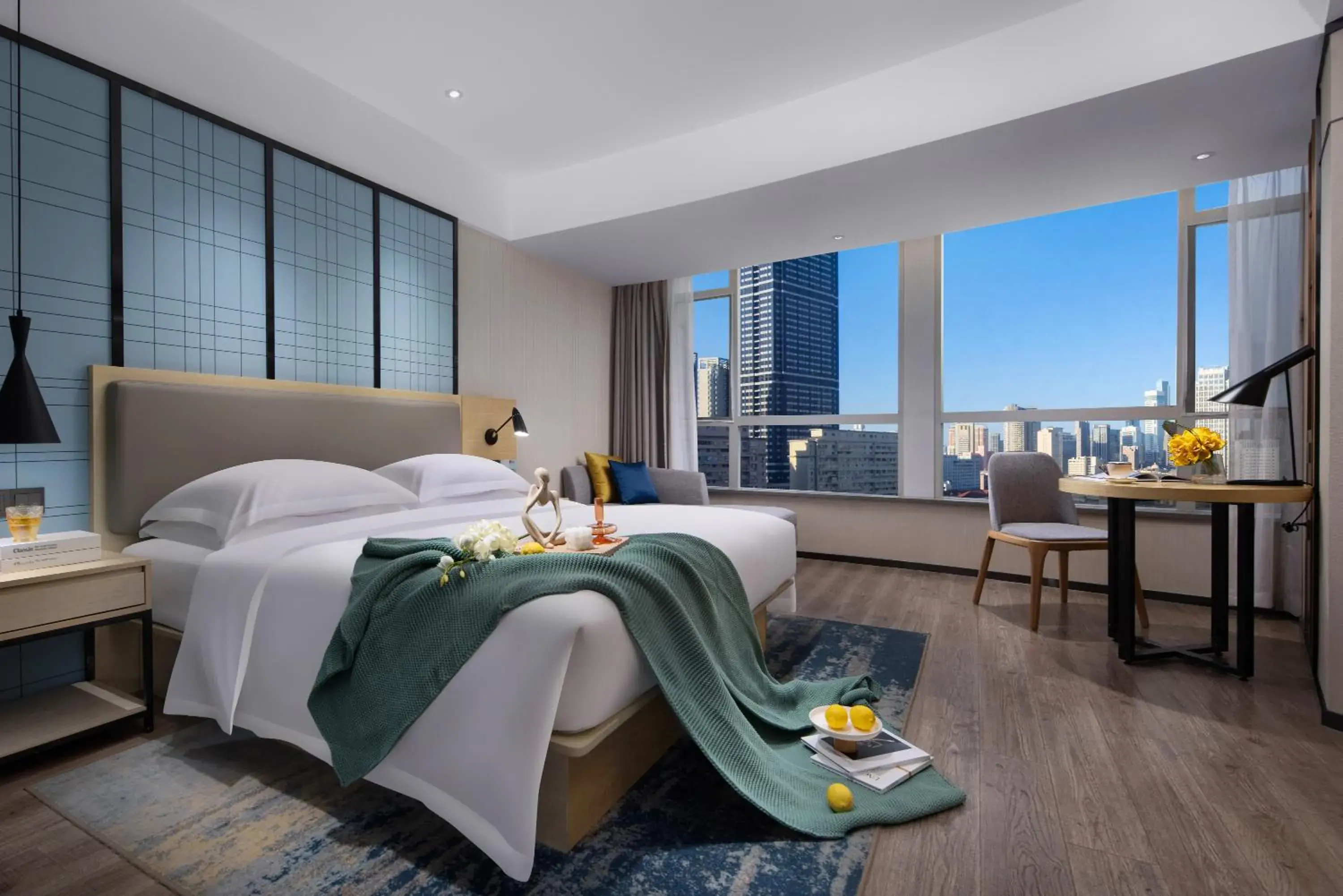 Deluxe Double Room in Echarm International Hotel Guangzhou Beijing Road Pedestrian Street Tianzi Wharf Deluxe Double Room in Echarm International Hotel Guangzhou Beijing Road Pedestrian Street Tianzi Wharf