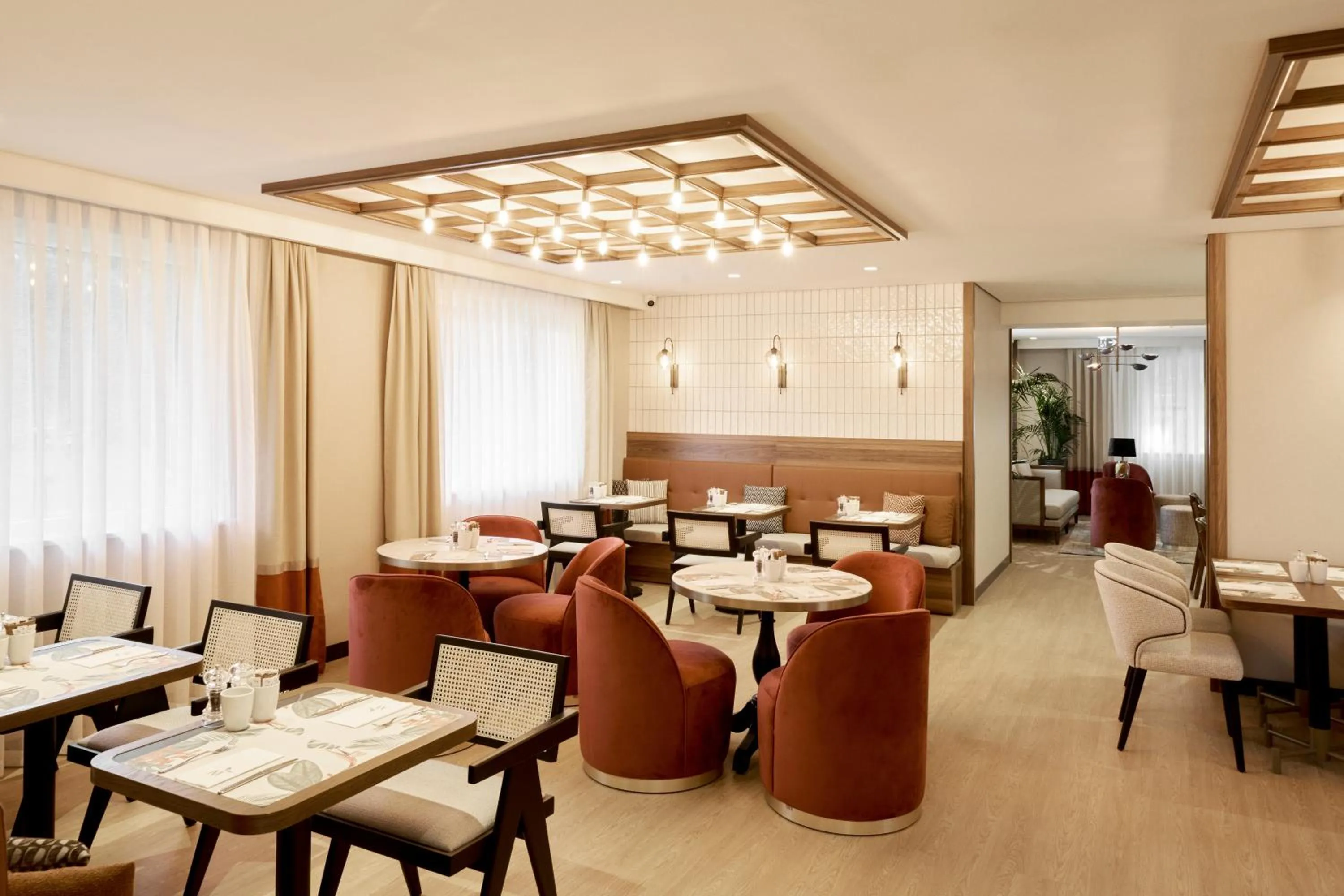 Restaurant/places to eat in The Marmara Camlica