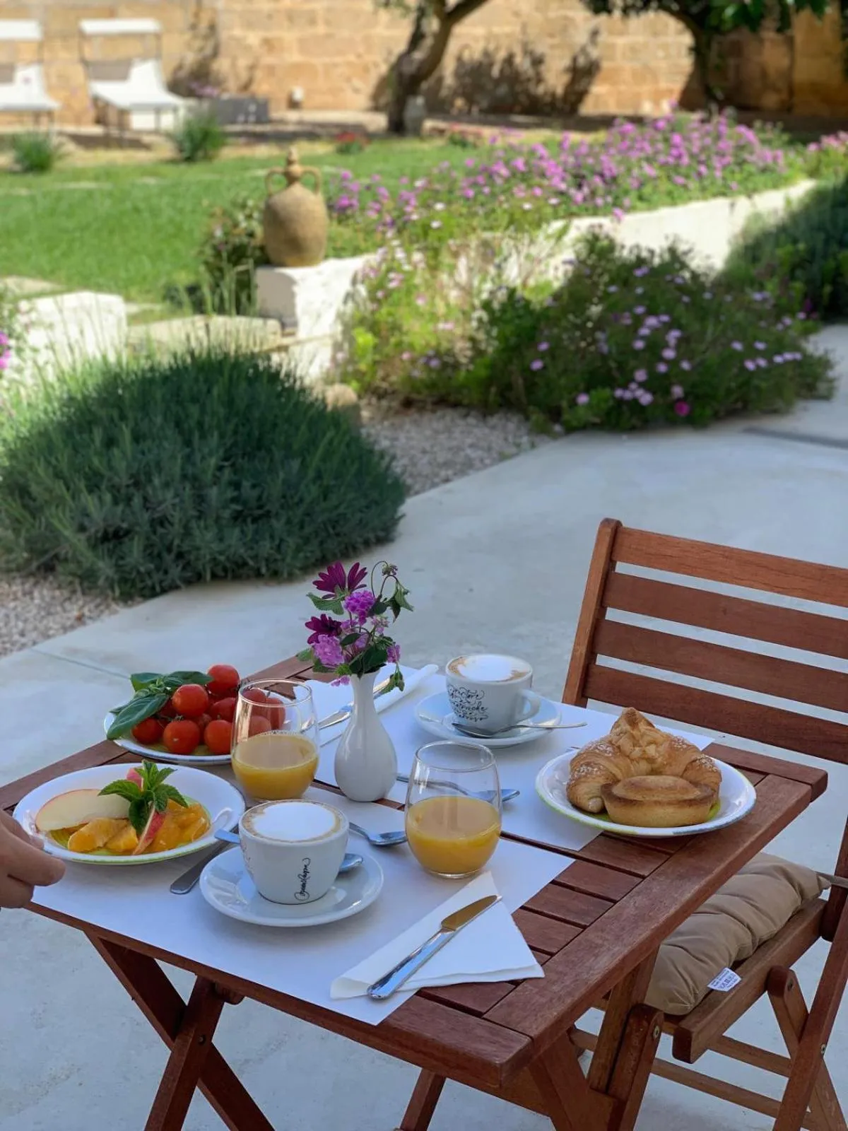 Garden view in Corte Mercurio B&B