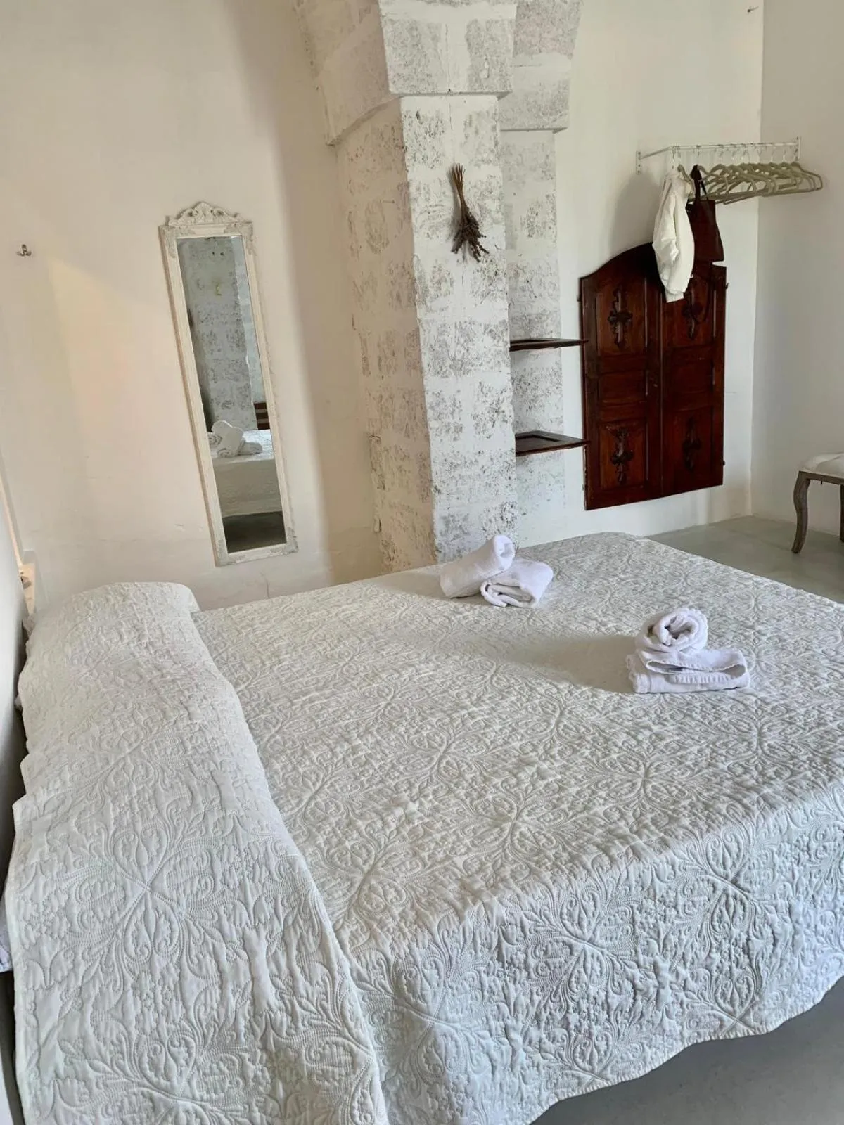 Bed in Corte Mercurio B&B