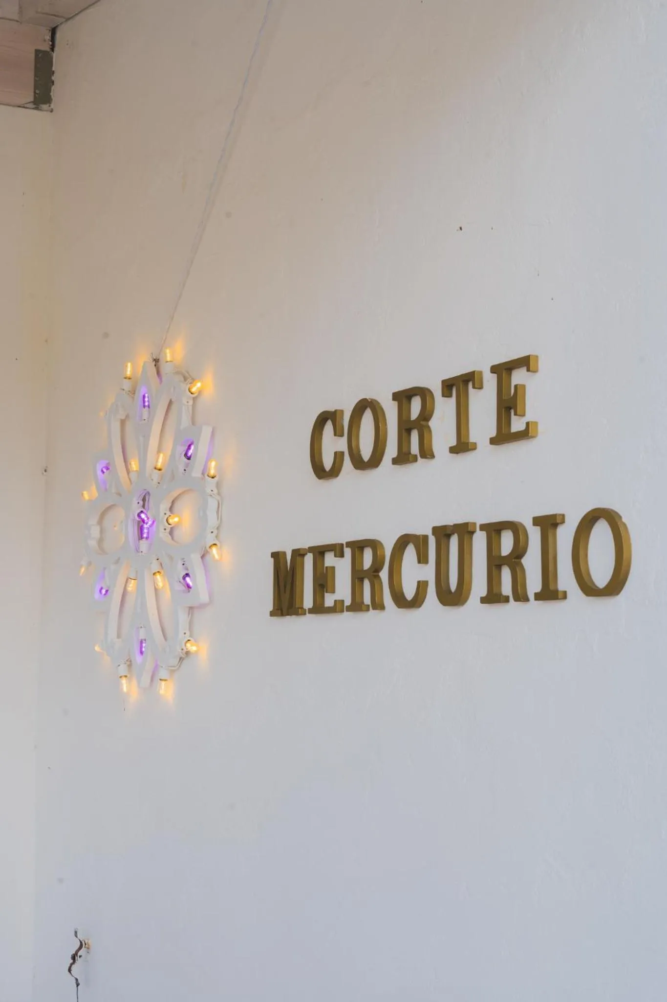 Decorative detail in Corte Mercurio B&B