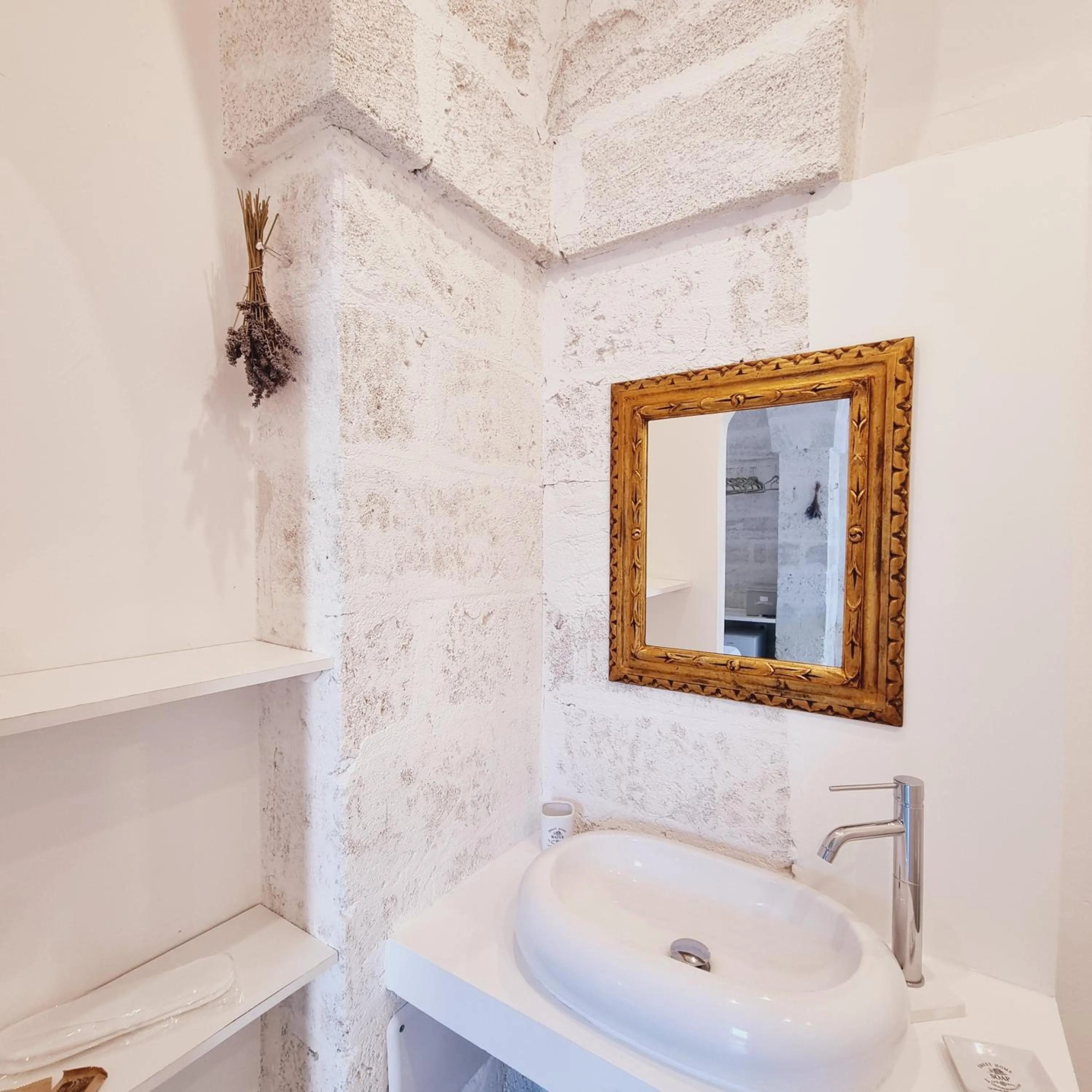 Bathroom in Corte Mercurio B&B