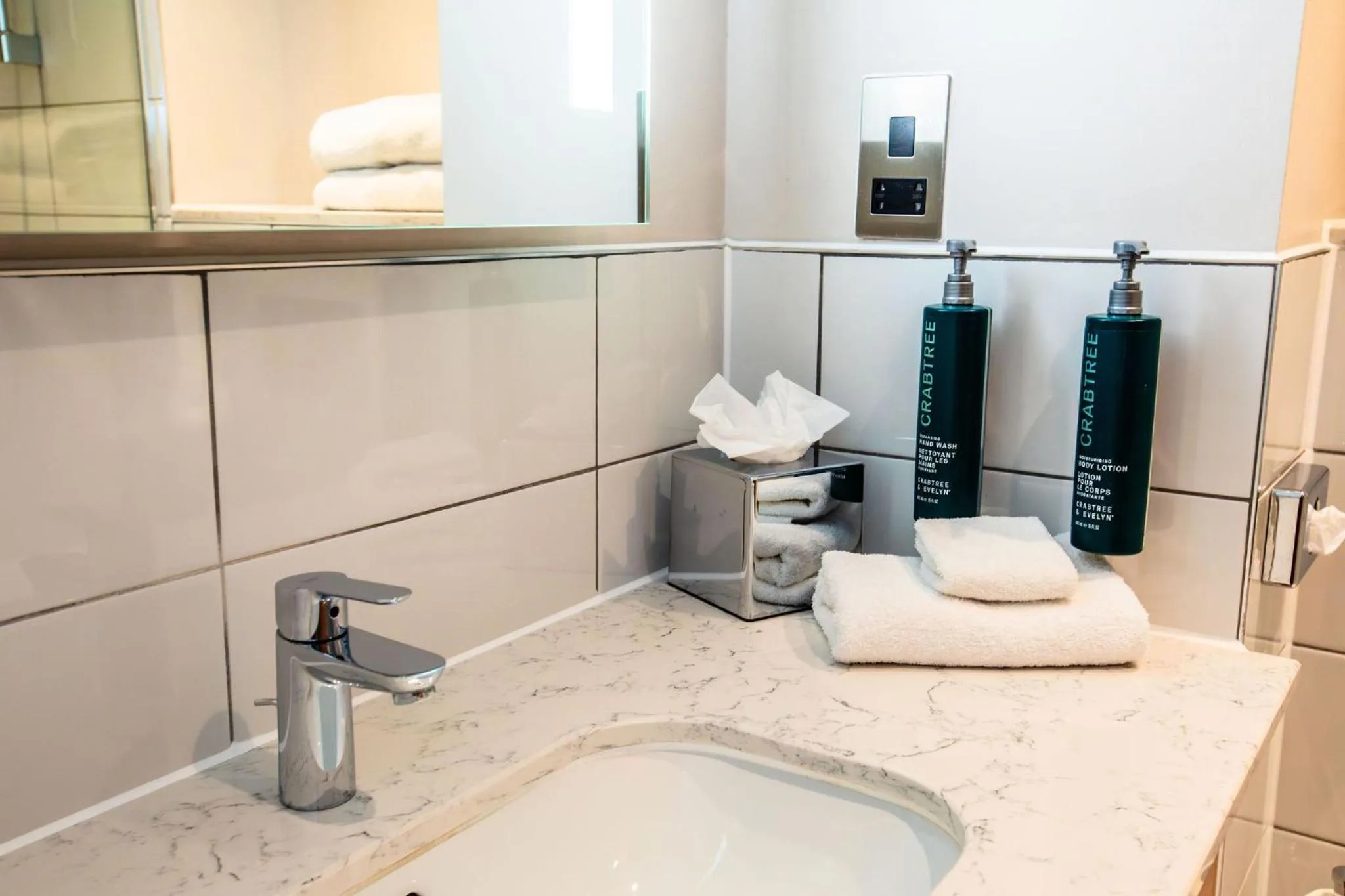 Bathroom in Hilton Garden Inn Abingdon Oxford