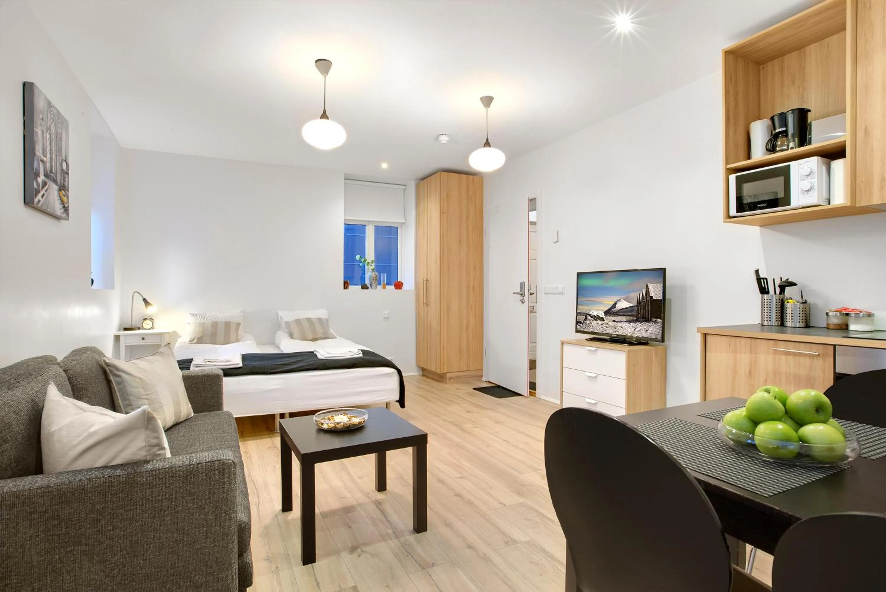 Photo of the whole room in Alfred's Studios