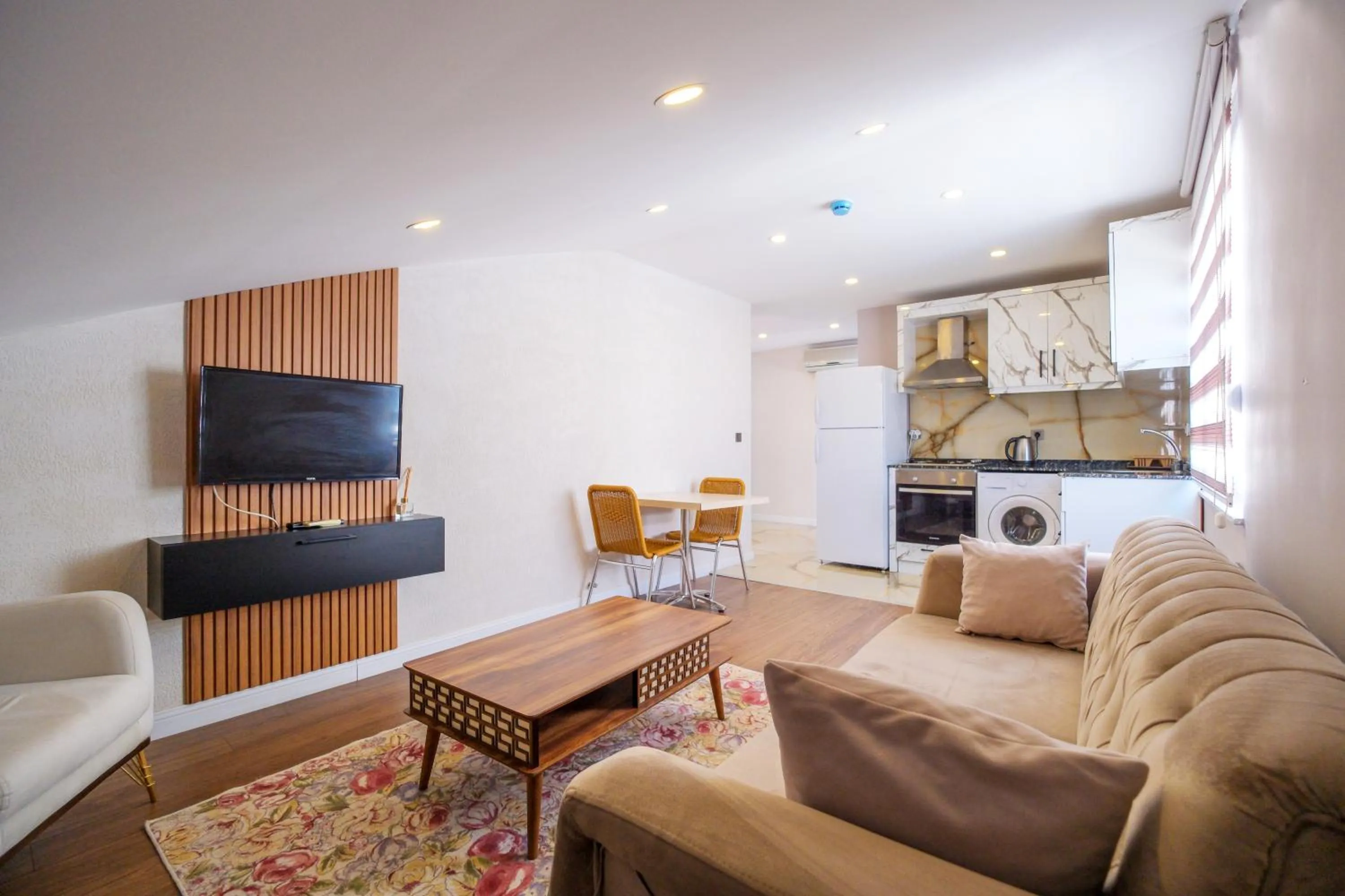 TV and multimedia in Avullar Palace Hotel