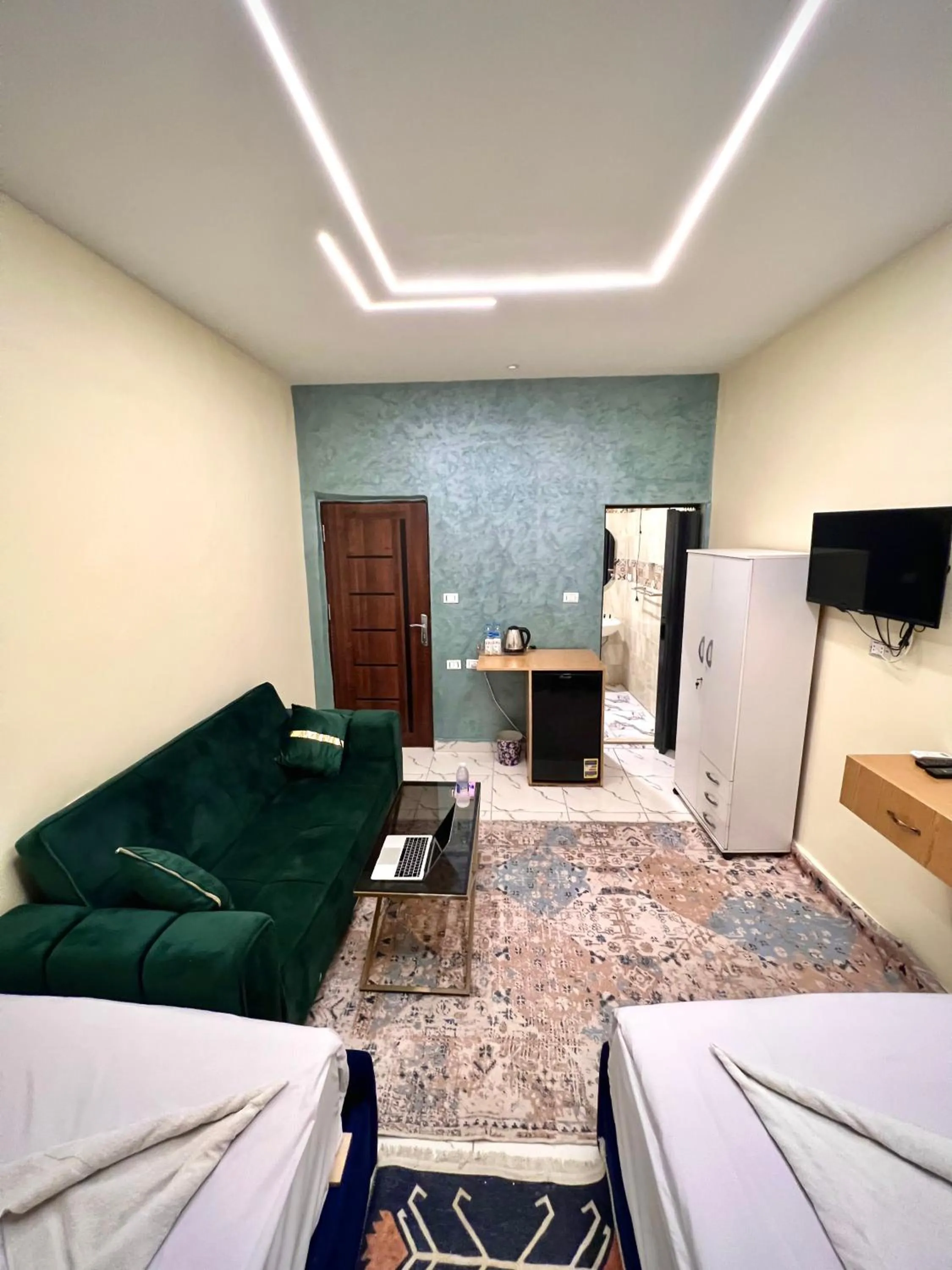 Bed in Farsha Pyramids Inn