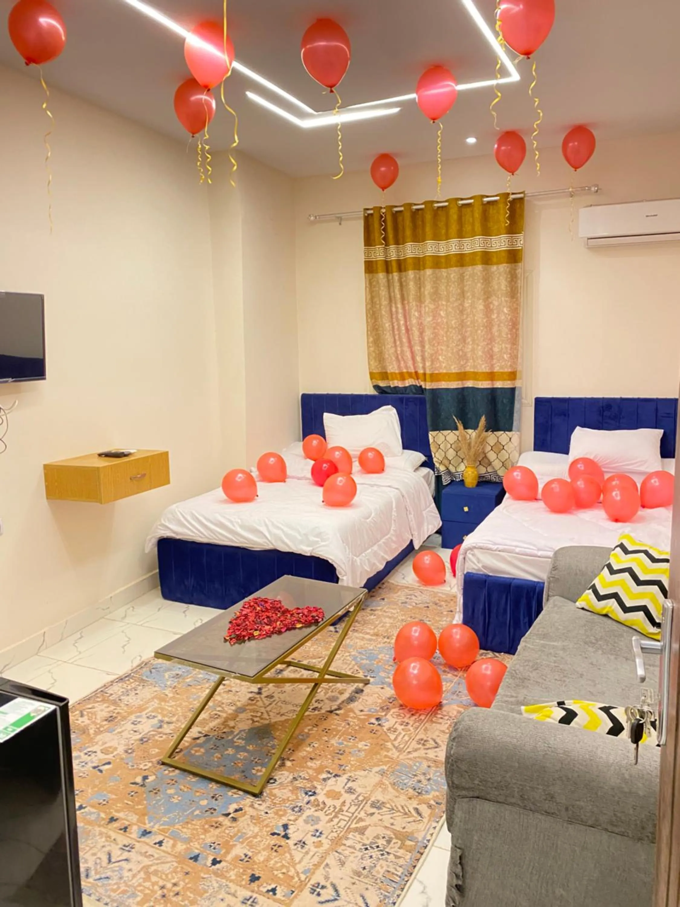 Bed in Farsha Pyramids Inn