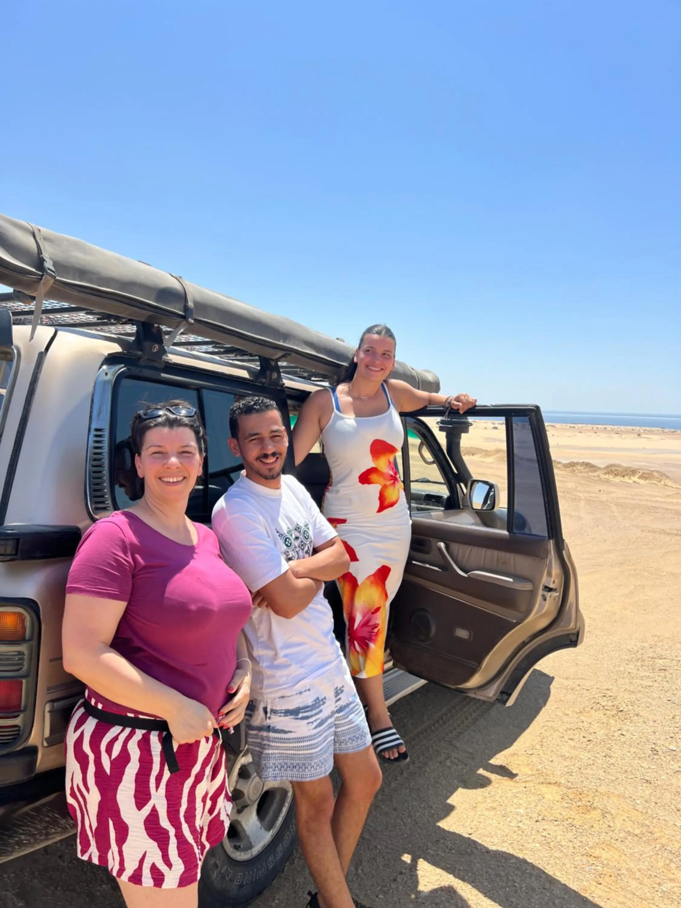 Day in Farsha Pyramids Inn