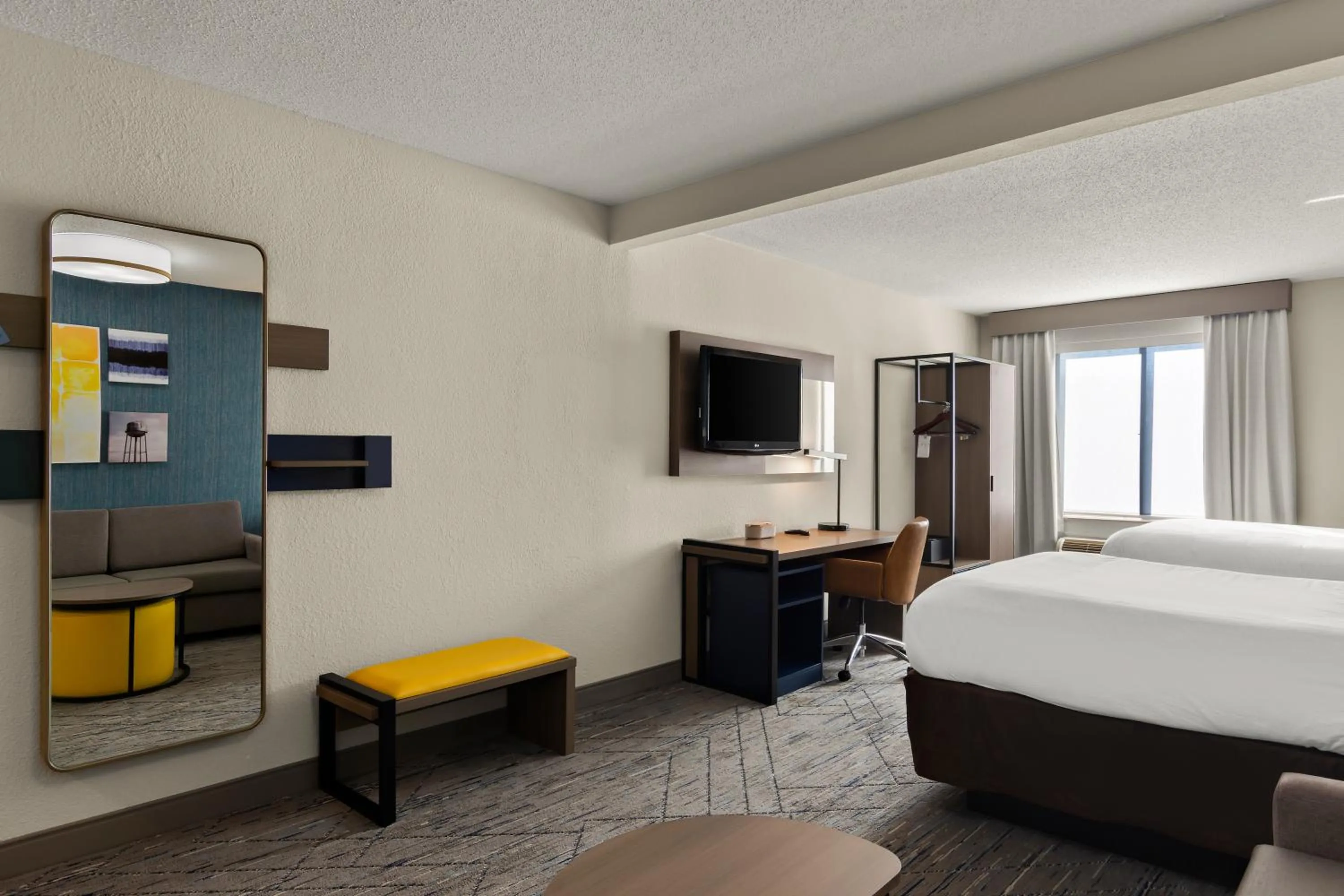 Bedroom, Bed in Comfort Inn & Suites Ashland - Richmond North