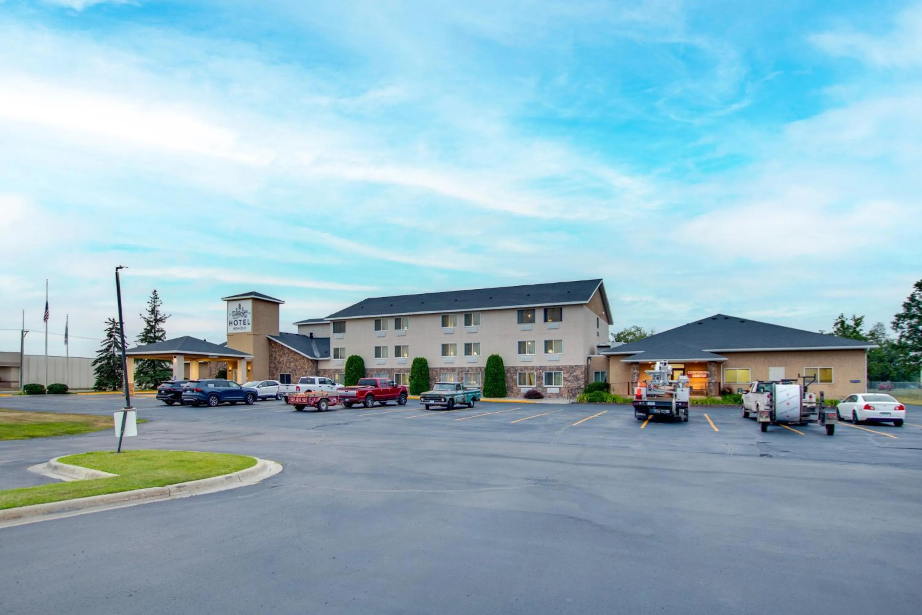 Property building in Hotel Bemidji