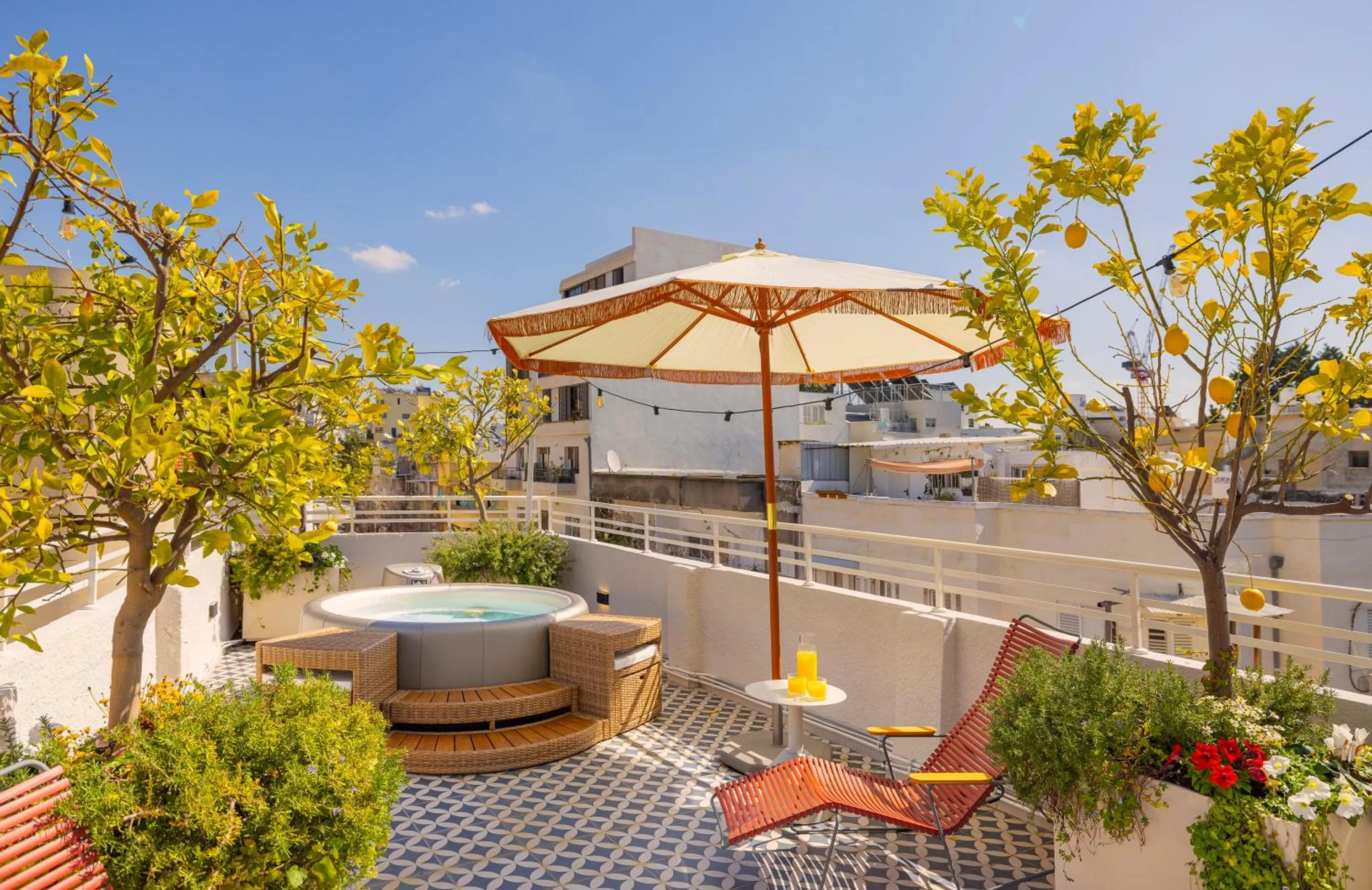 Hot Tub in Albi Florentin - Traveler's Choice 2025