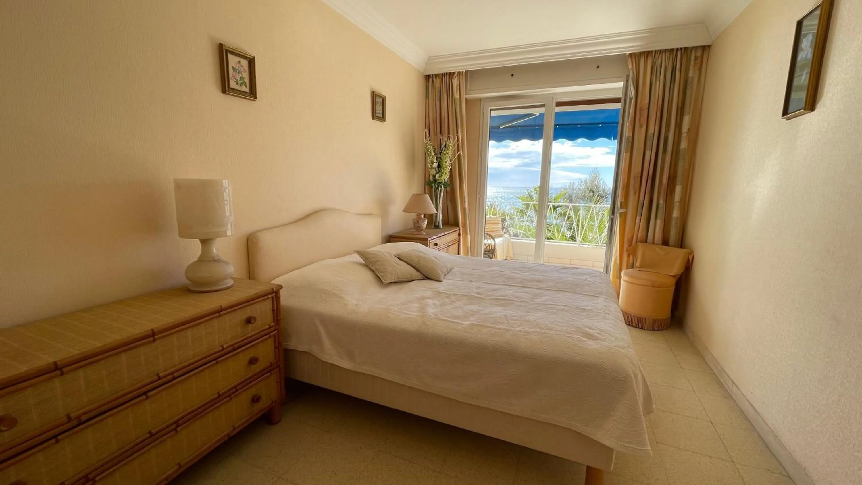 Bedroom, Bed in Charming Apartment with seaview