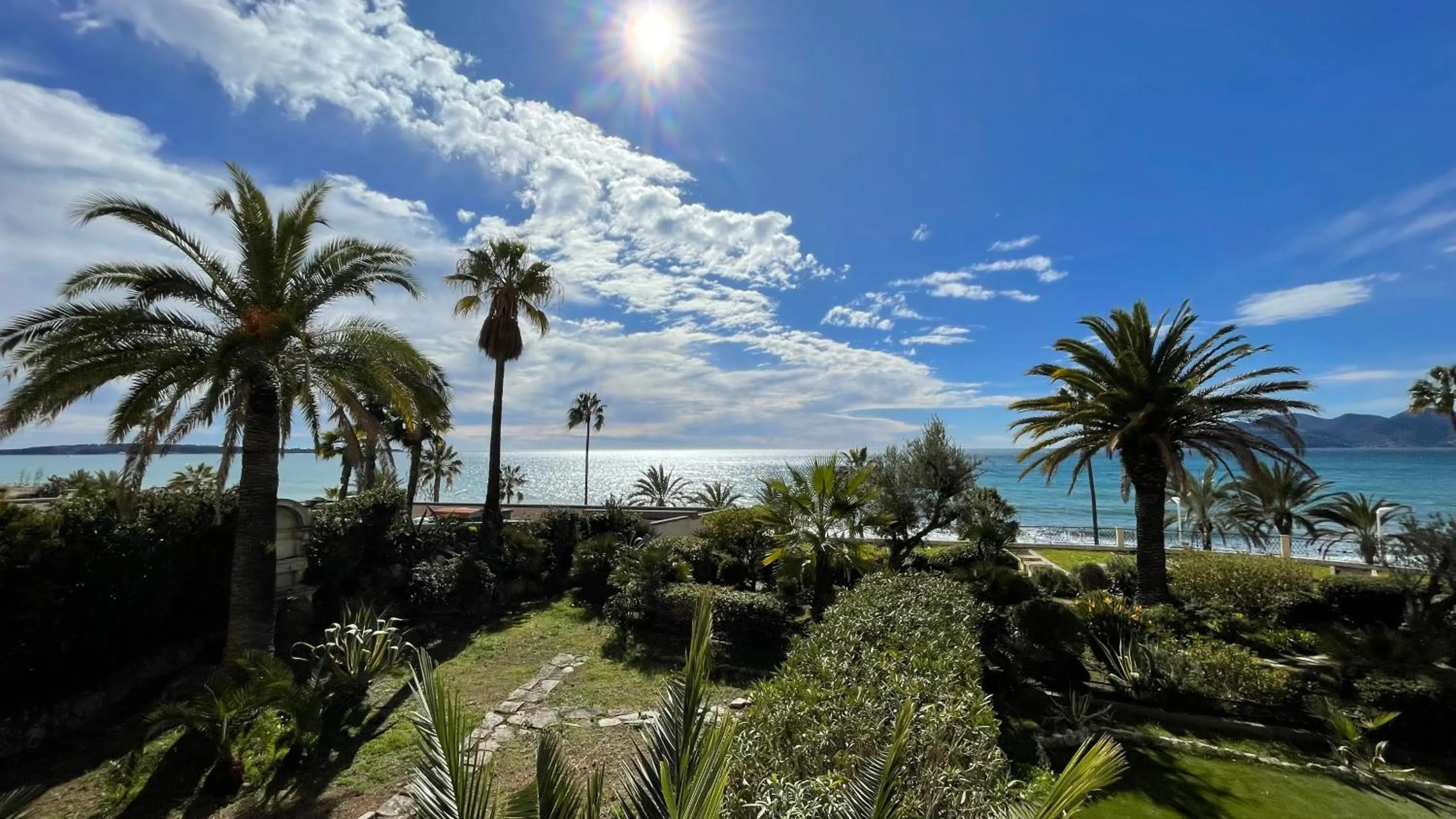 Property building in Charming Apartment with seaview