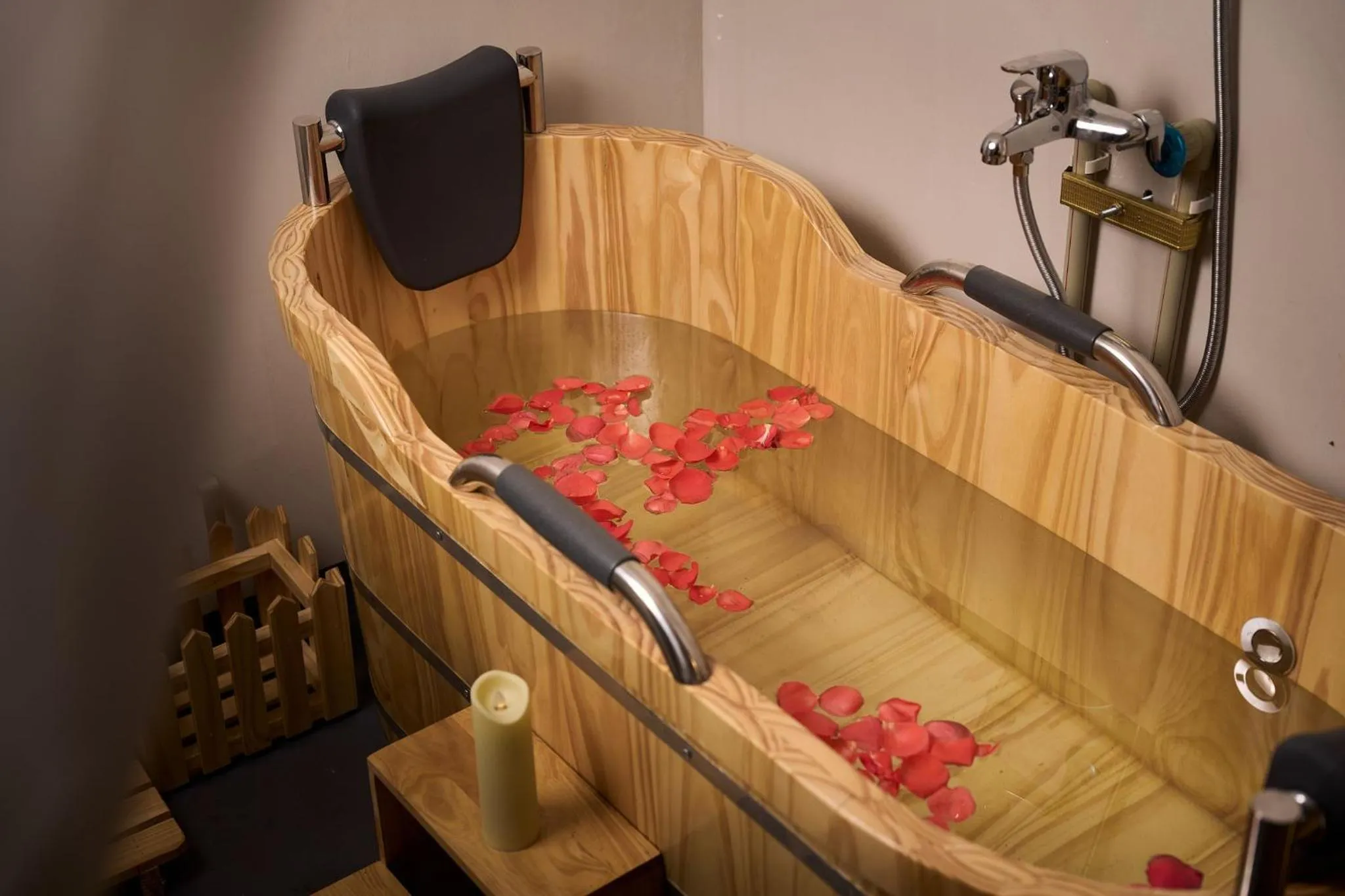 Massage in Amara Hanoi Hotel and Spa