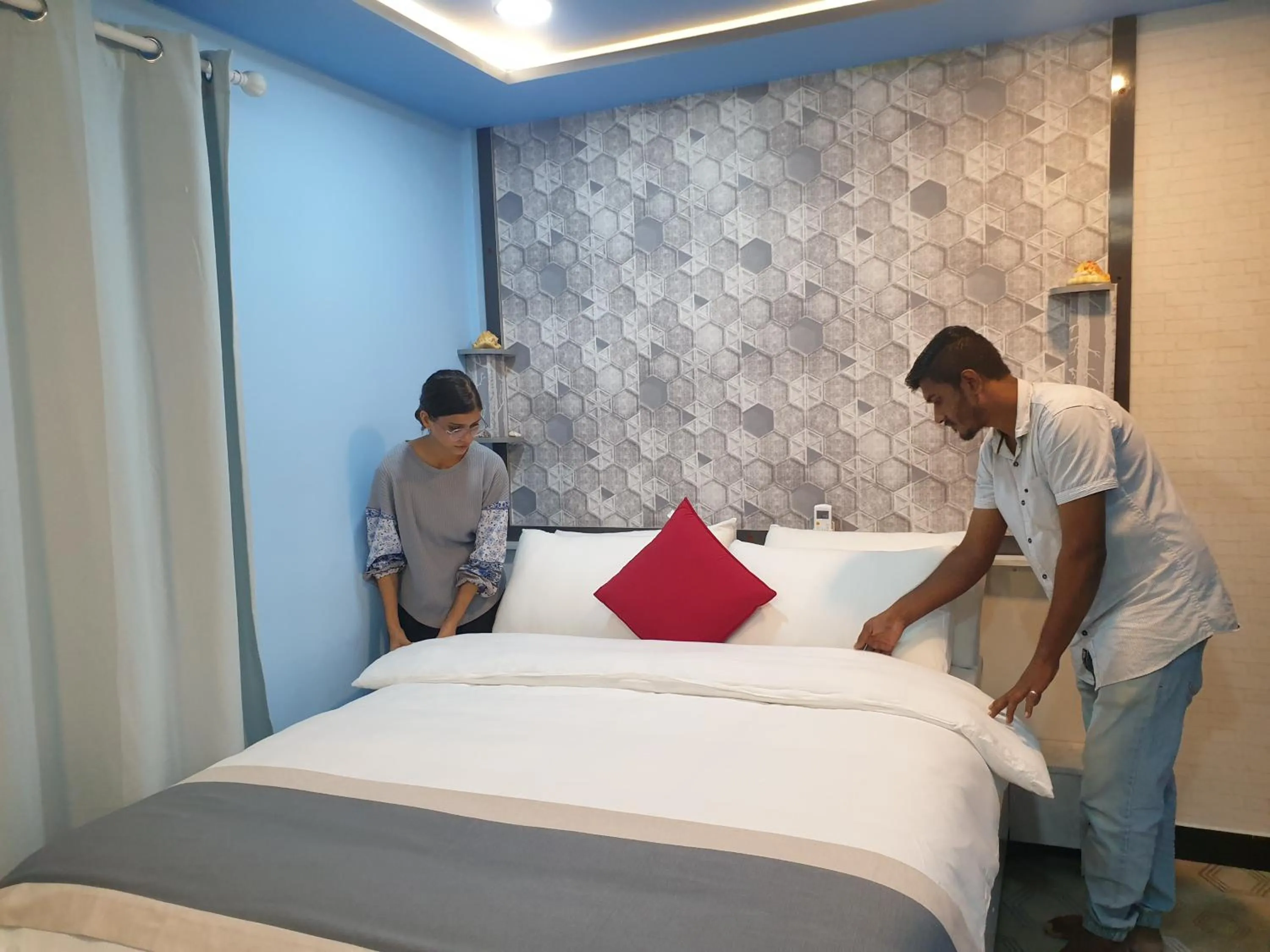 Bed in Isle inn {Fuvahmulah)