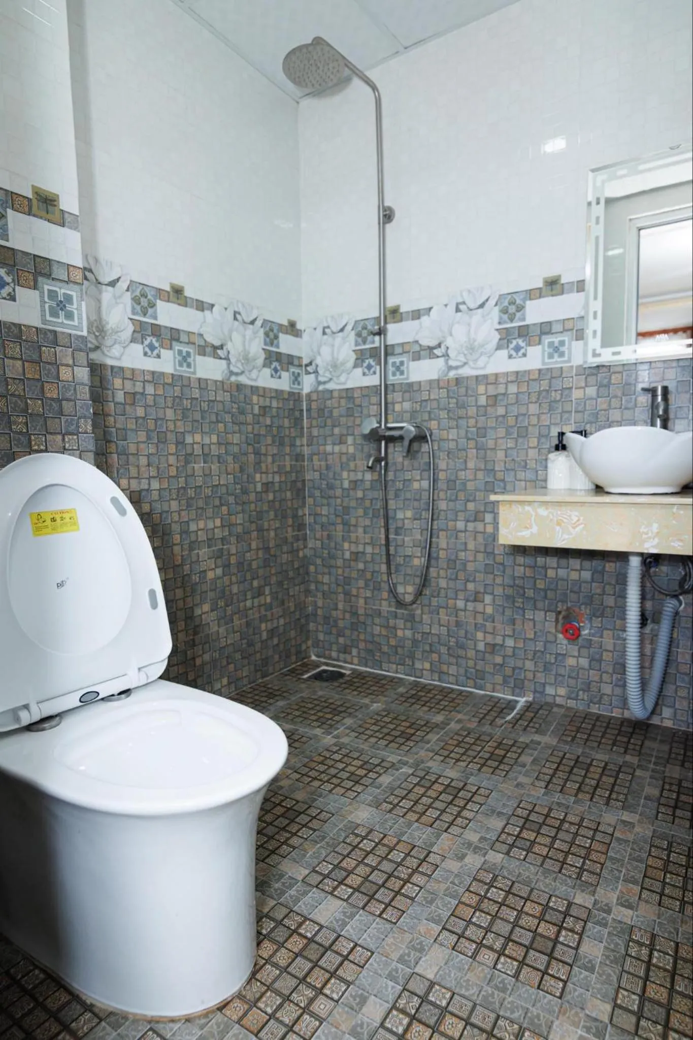 Bathroom in Xing City Hotel Dalat