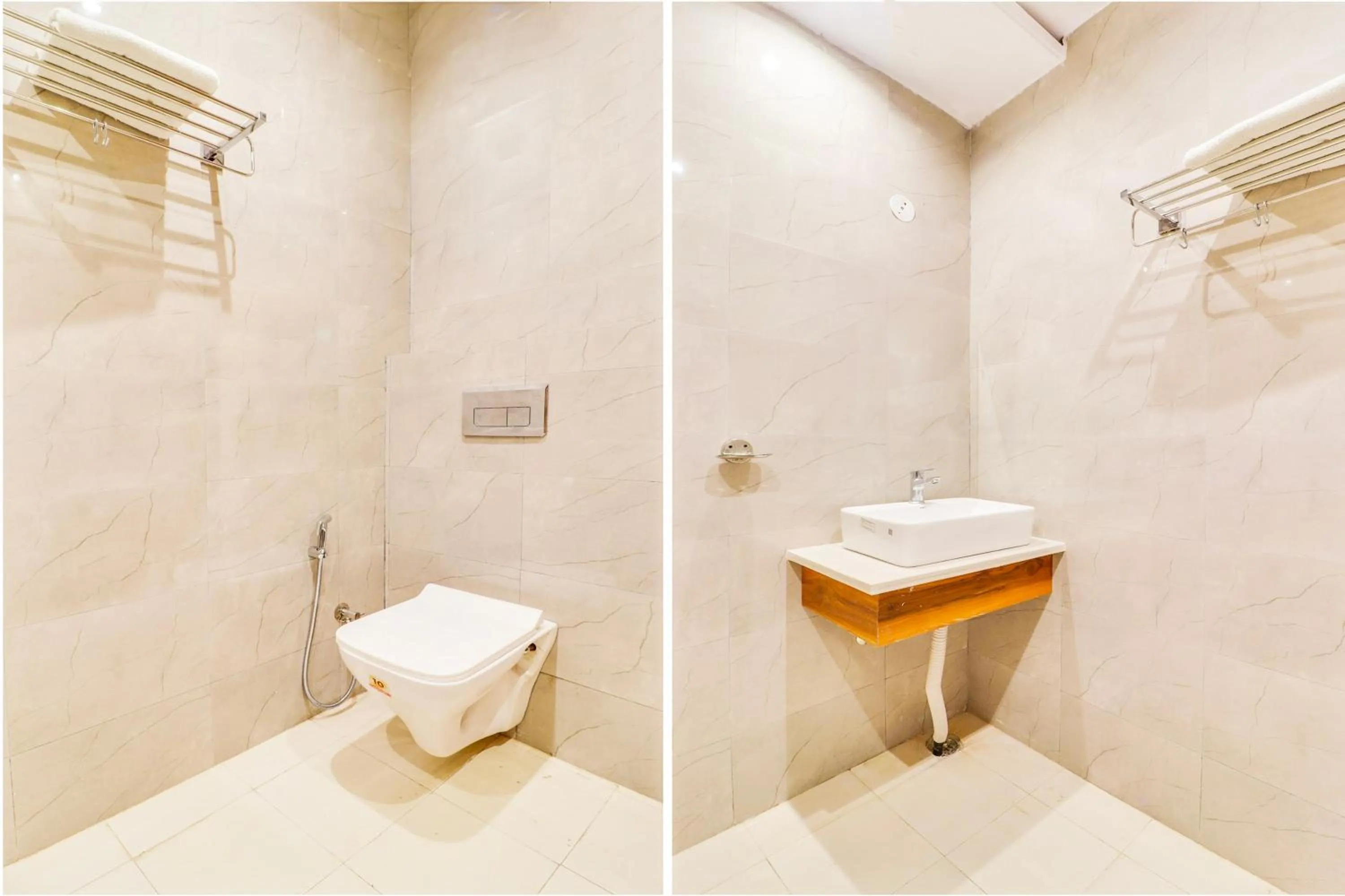 Bathroom in Super Collection O Kanwali Road Near Railway Station