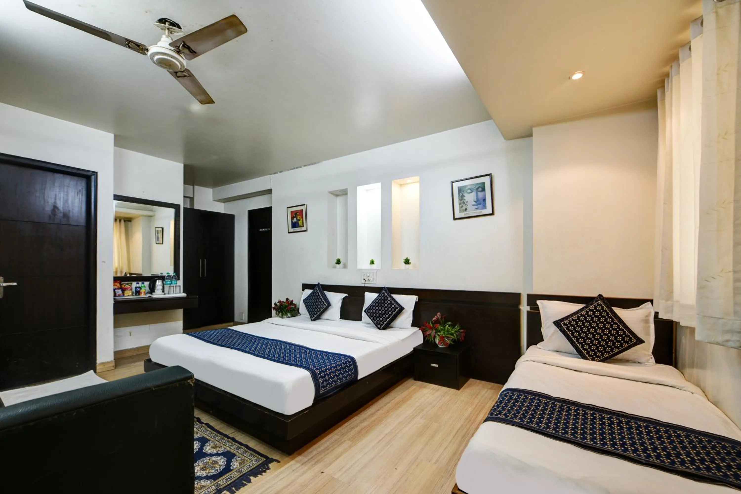 Bedroom, Bed in Sweet Home Lodge