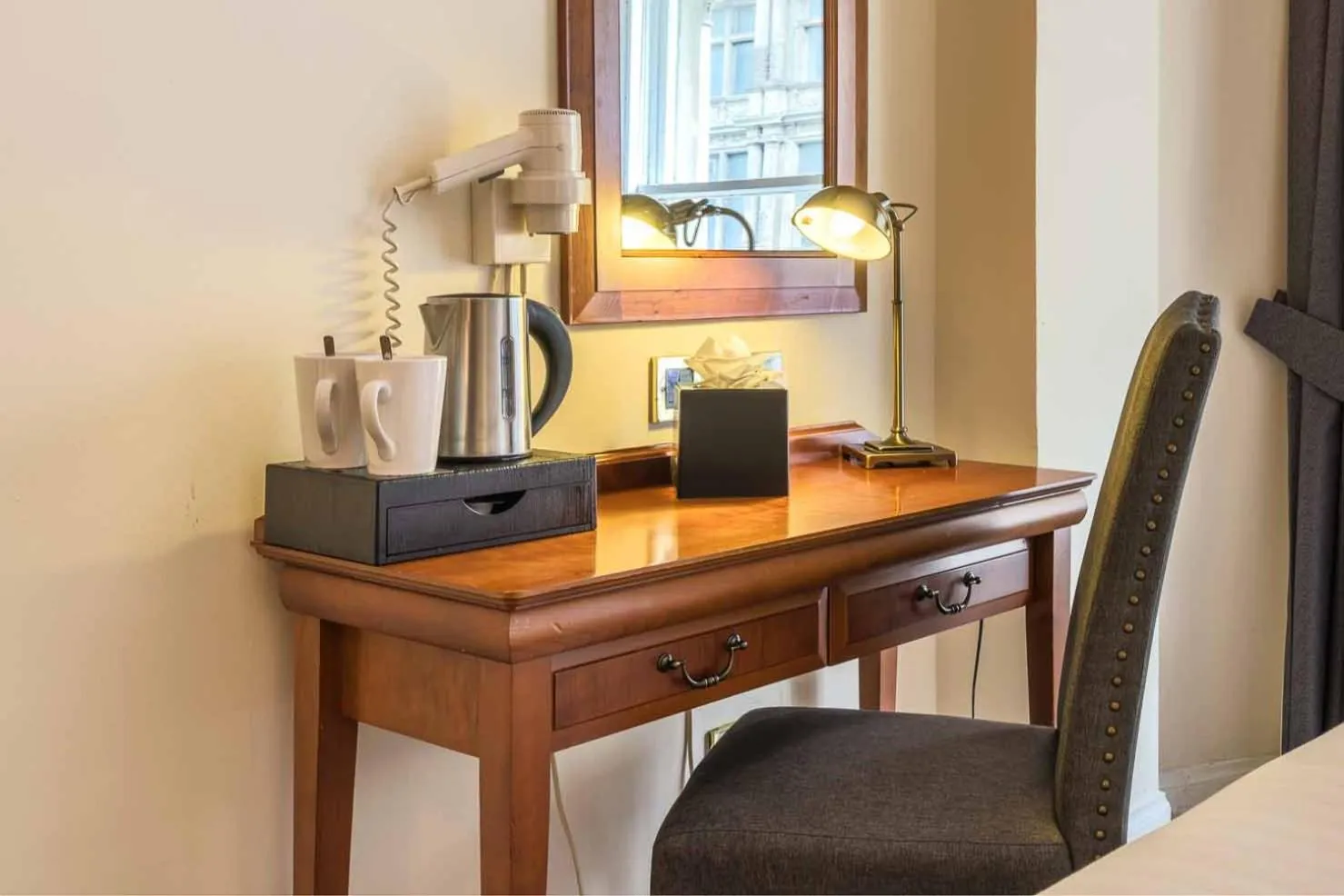 Bedroom in Old Waverley Hotel