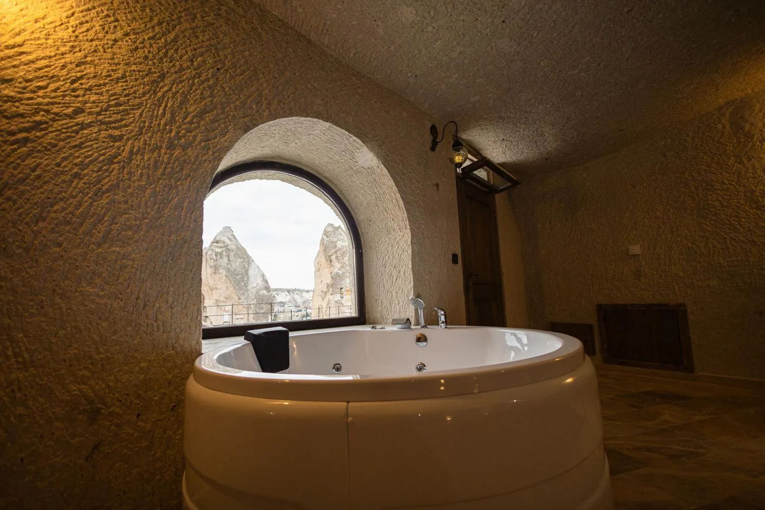 Natural landscape in Majestic Cave House