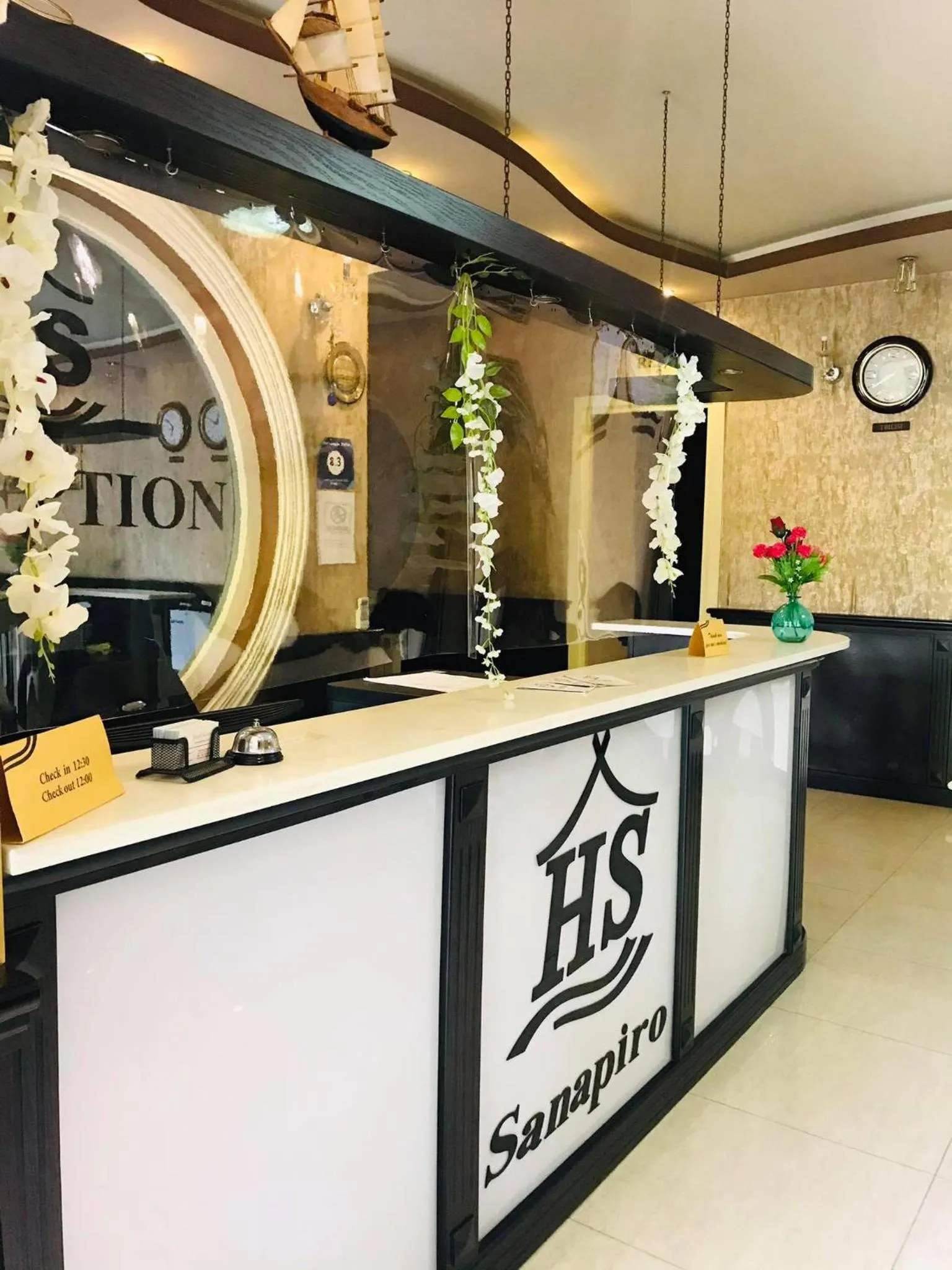 Lobby or reception in Sanapiro +