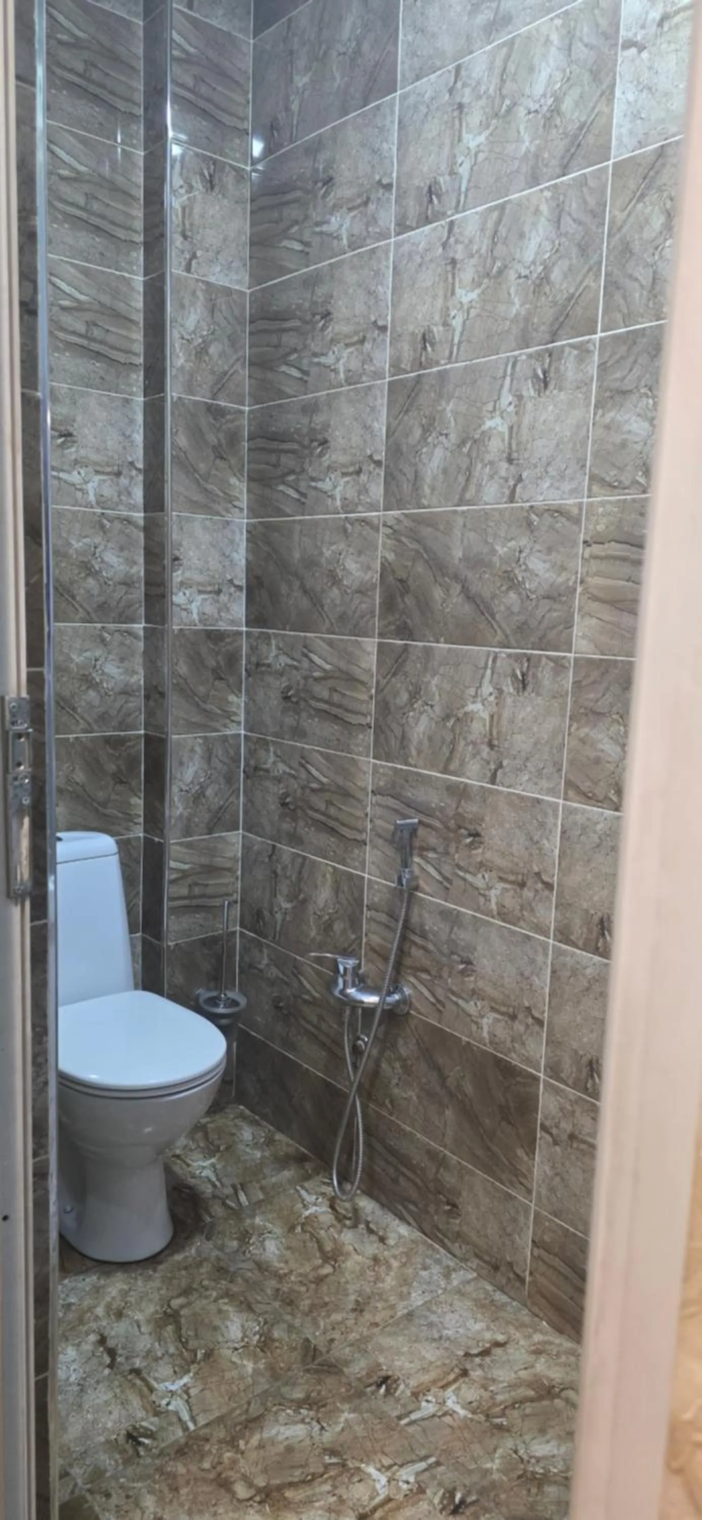 Shower in Sanapiro +