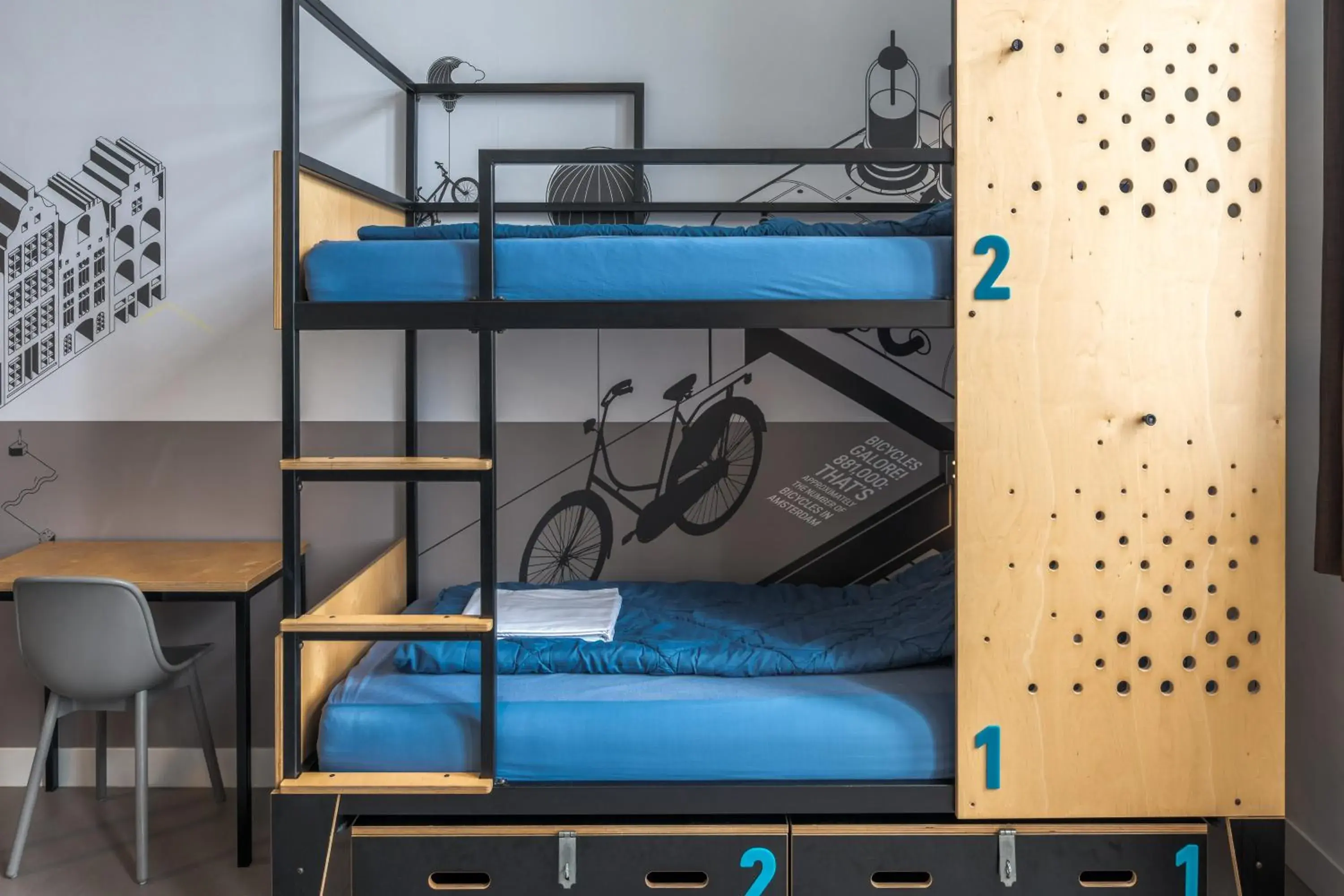 Bed in 4-Bed Mixed Dormitory Room in Stayokay Hostel Amsterdam Oost Bed in 4-Bed Mixed Dormitory Room in Stayokay Hostel Amsterdam Oost