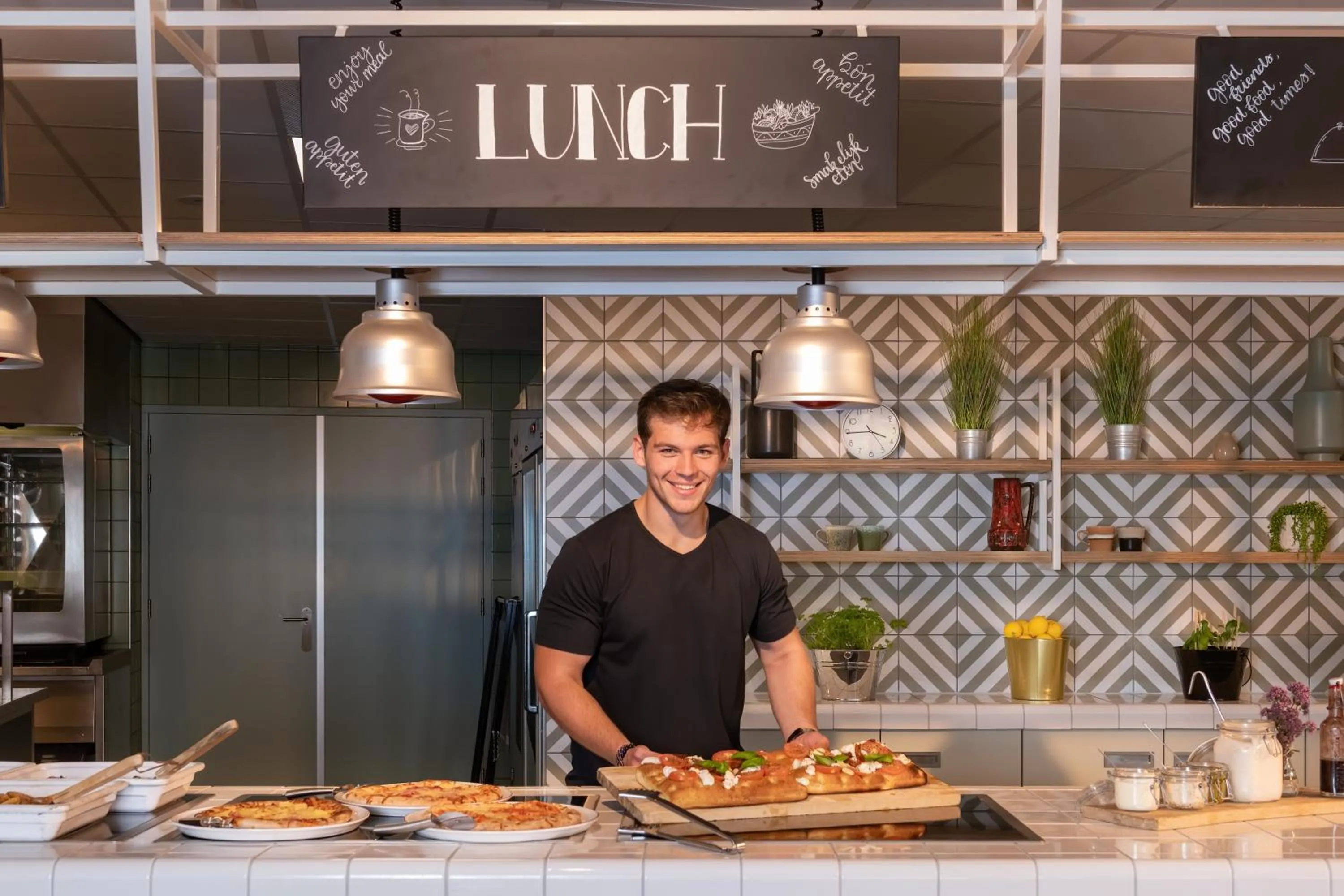 Restaurant/places to eat in Stayokay Hostel Maastricht