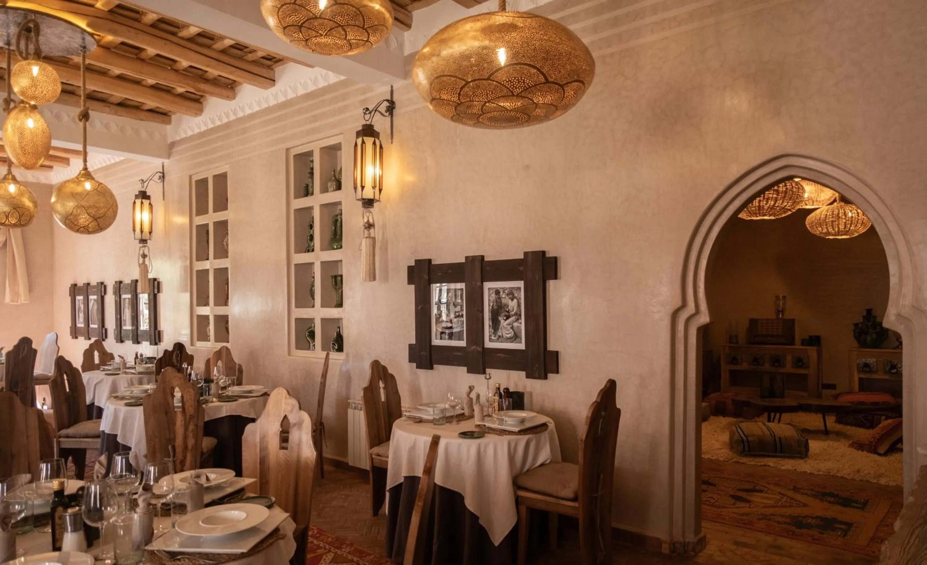 Restaurant/places to eat in Eden Boutique Hotel