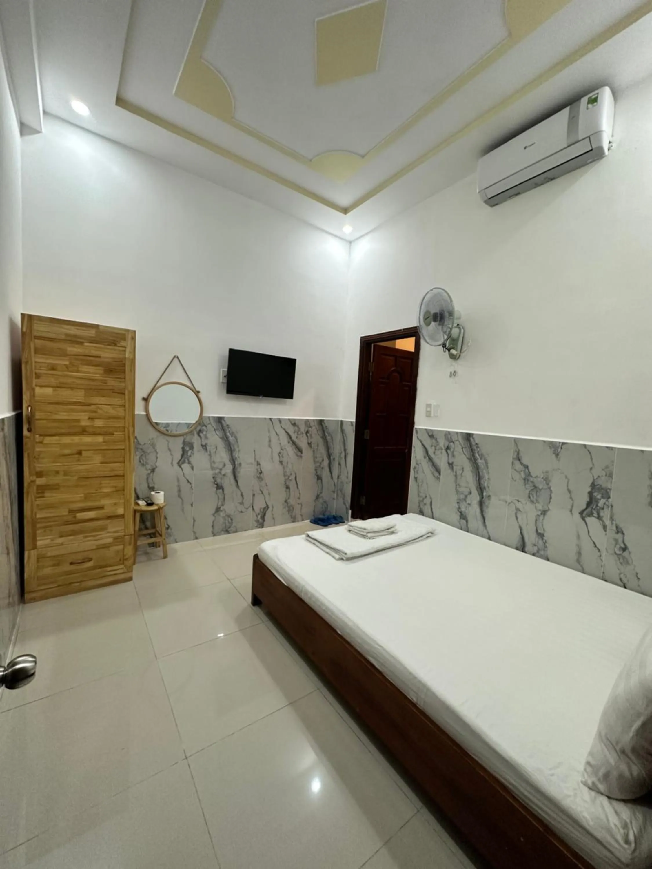 Bed in Anh Thư Motel