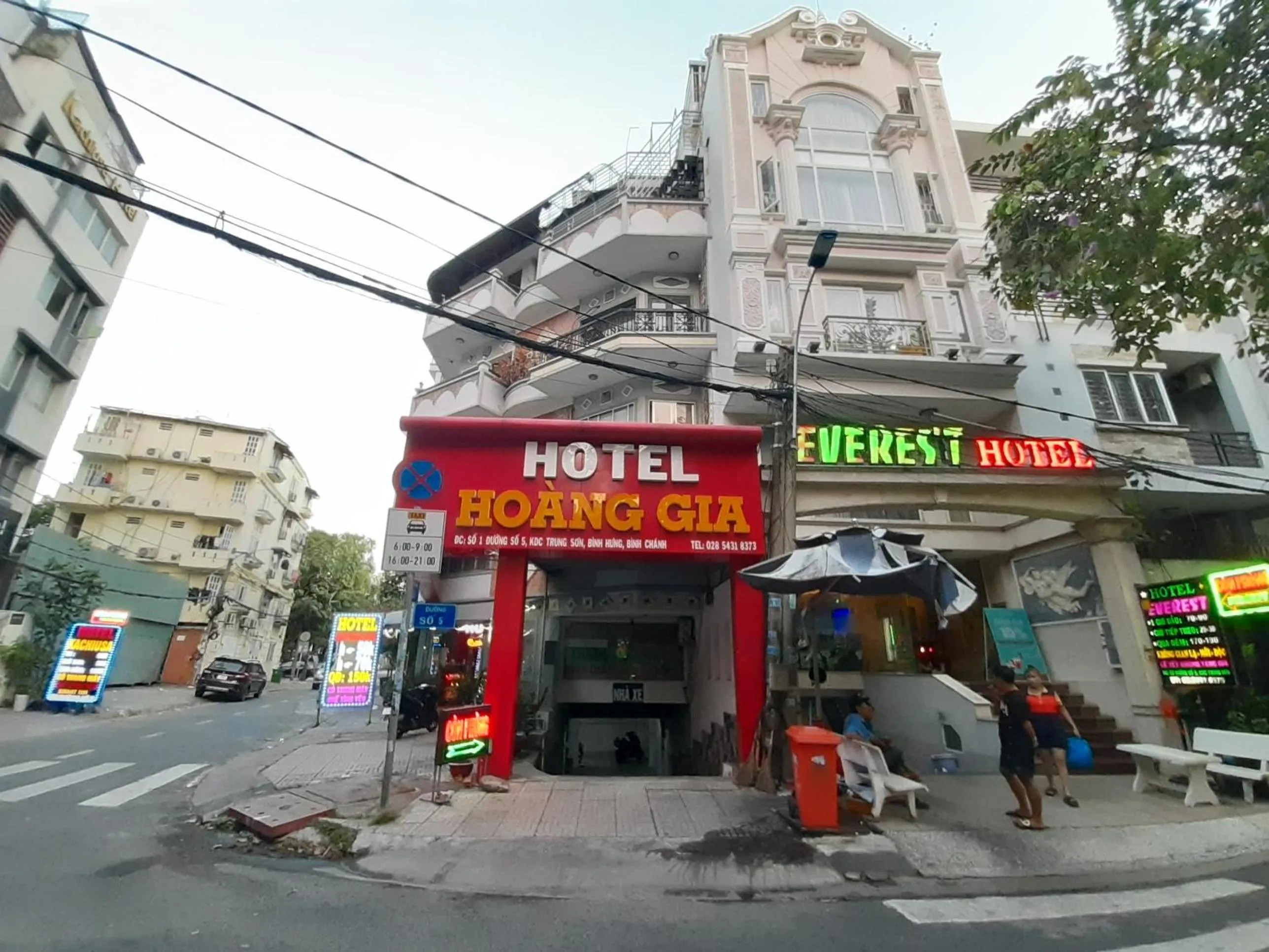 Facade/entrance in OYO 1226 Hoang Gia Hotel
