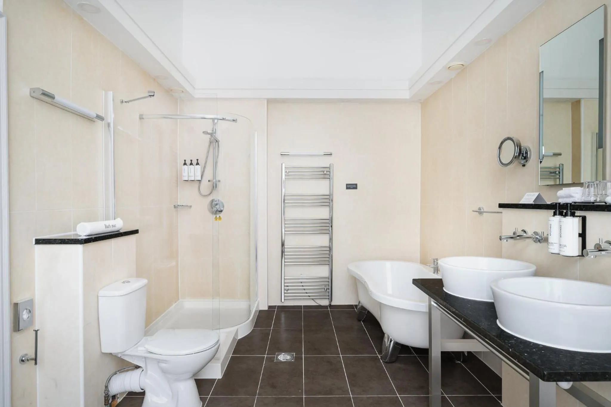 Photo of the whole room in voco Edinburgh - Royal Terrace, an IHG Hotel