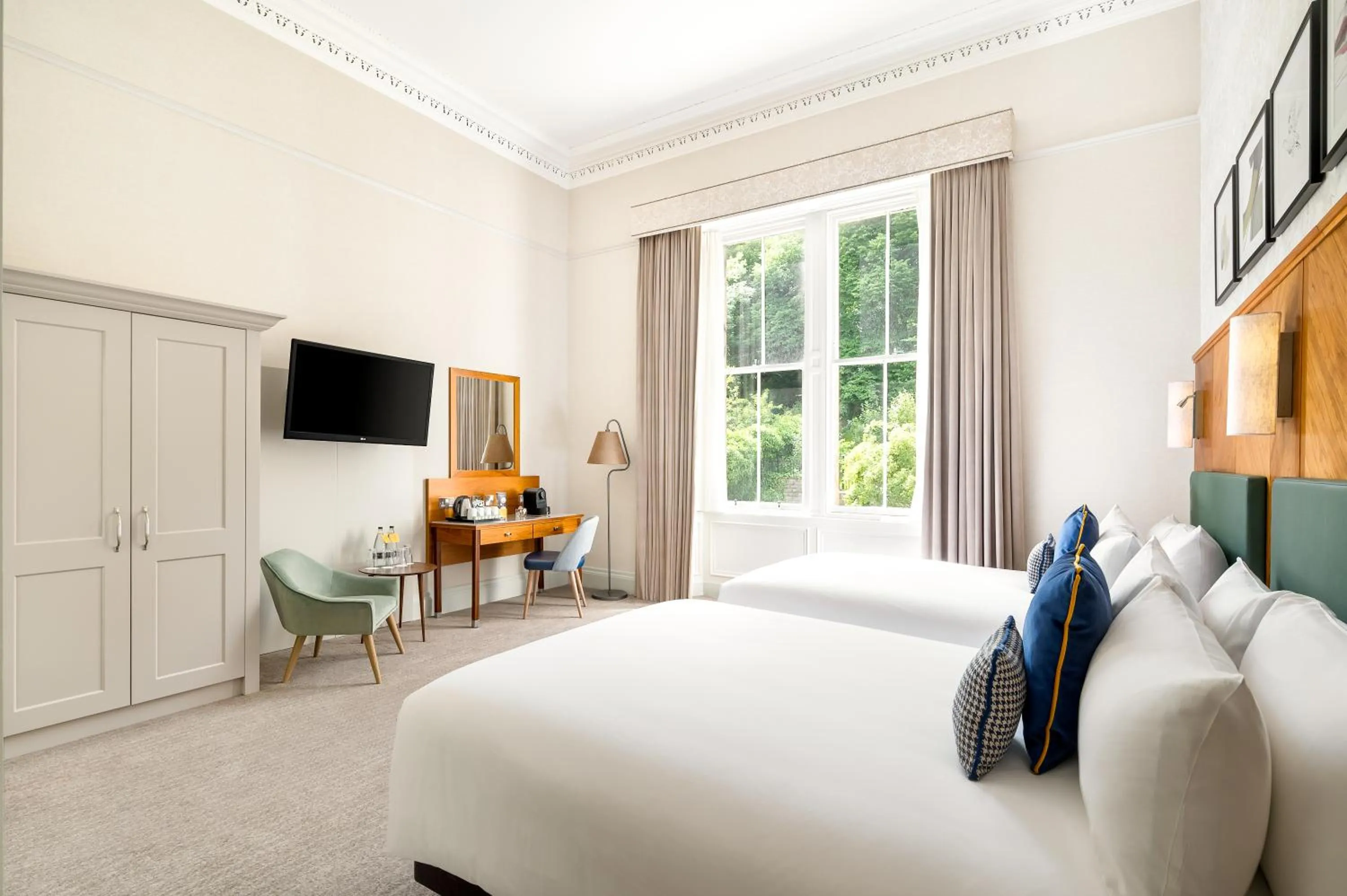 Bedroom, Bed in voco Edinburgh - Royal Terrace, an IHG Hotel